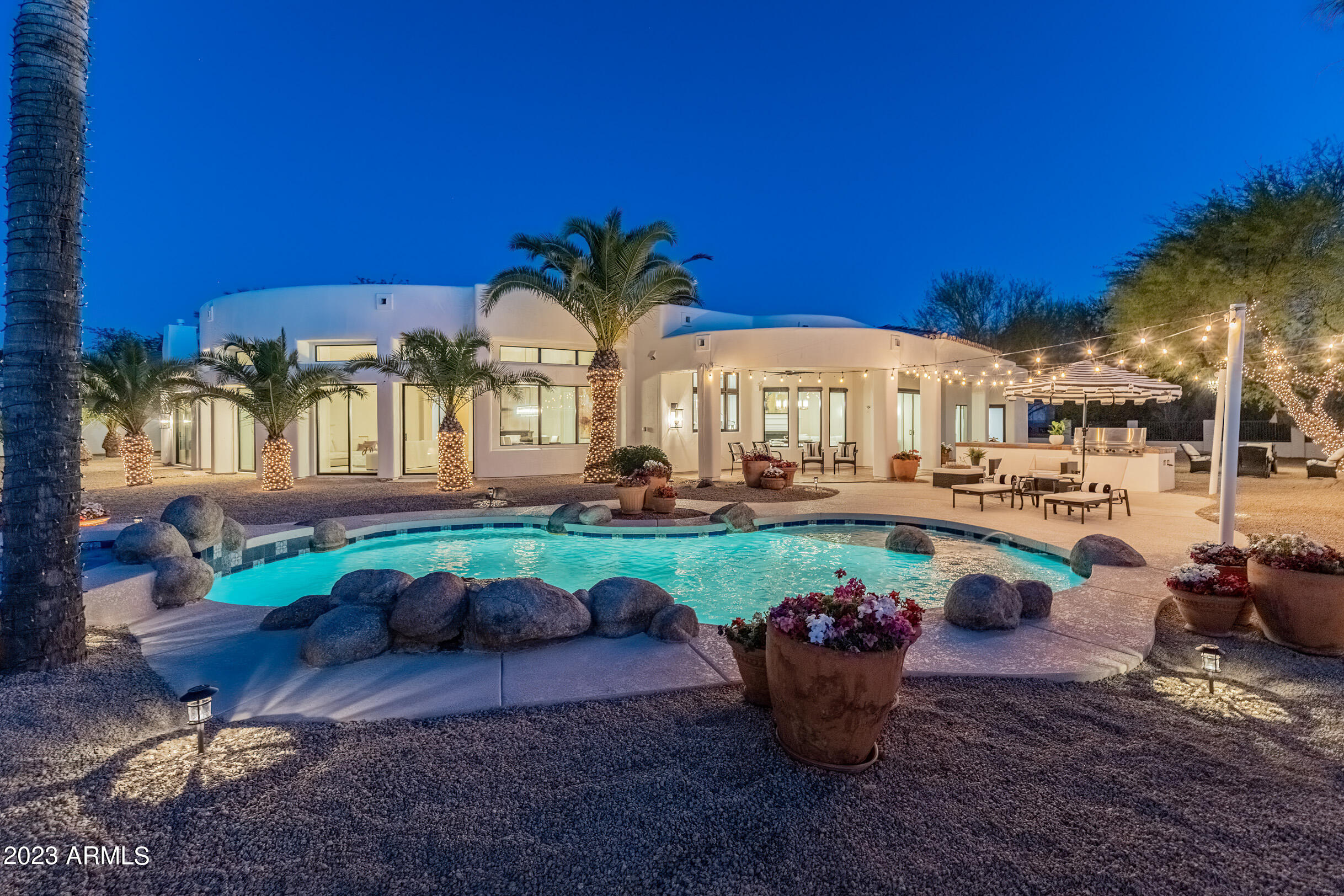 9486 E ALTADENA Avenue