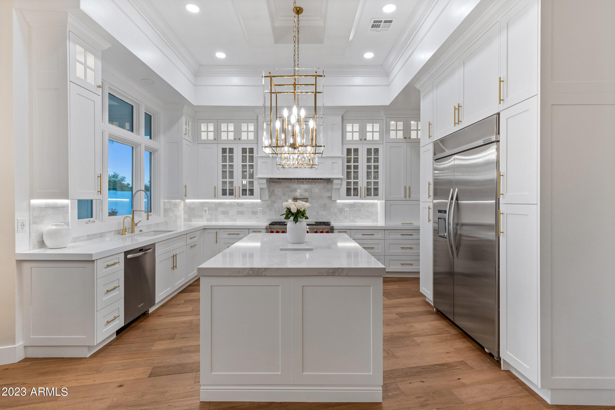 9486 E ALTADENA Avenue
