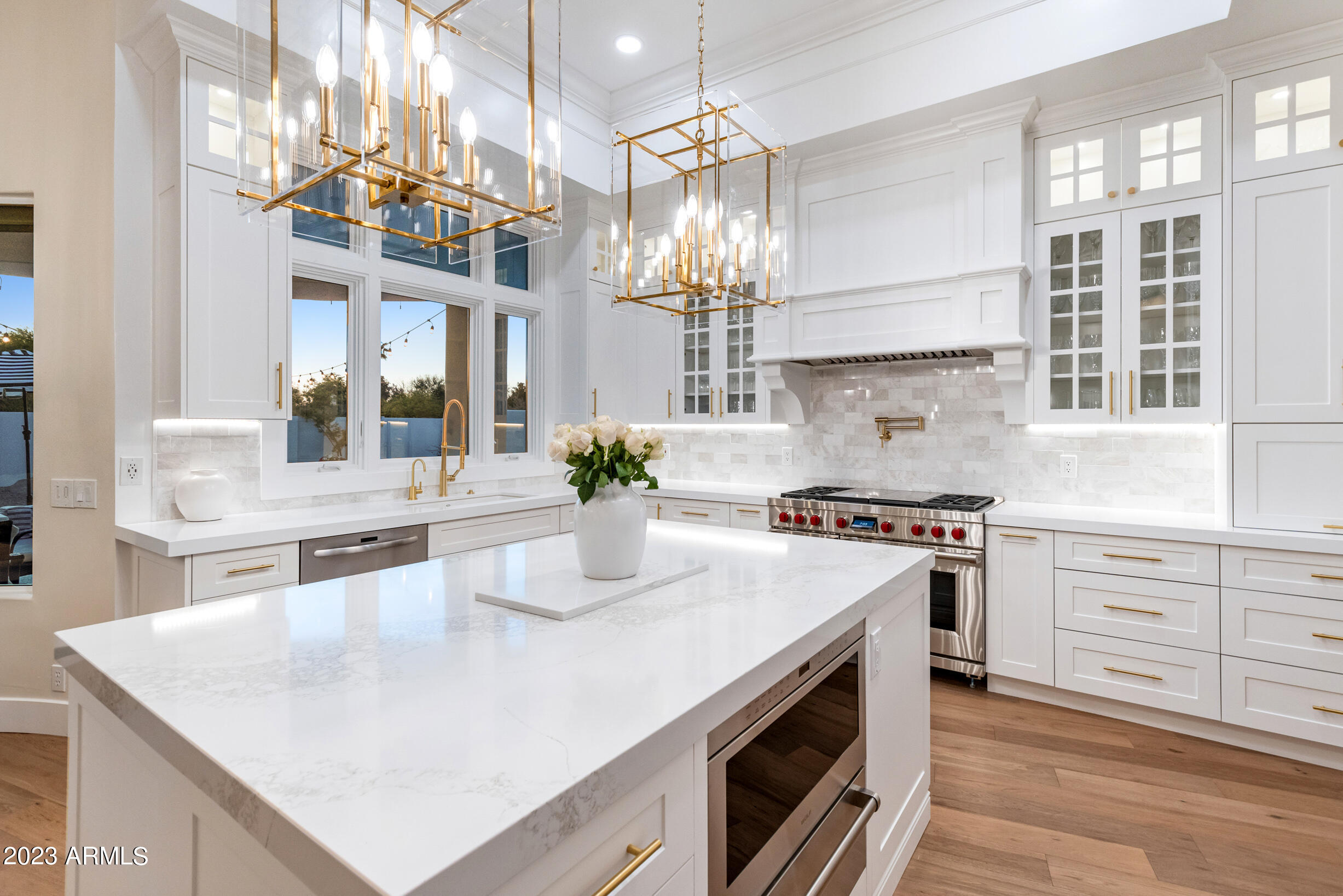 9486 E ALTADENA Avenue