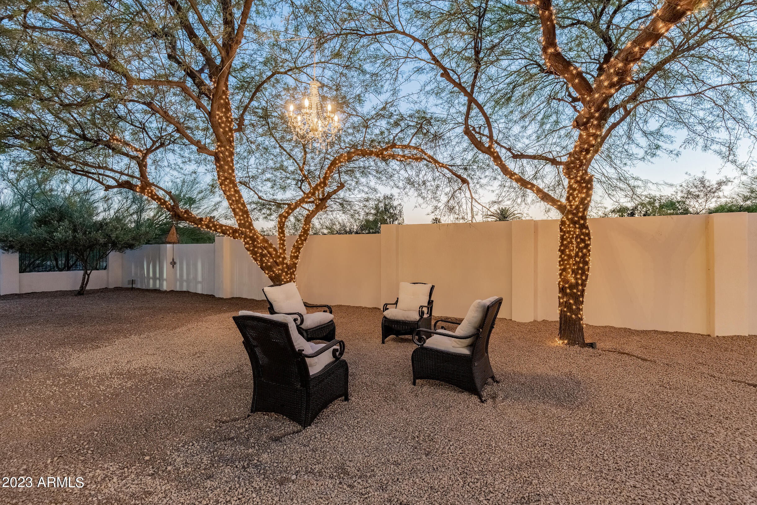 9486 E ALTADENA Avenue