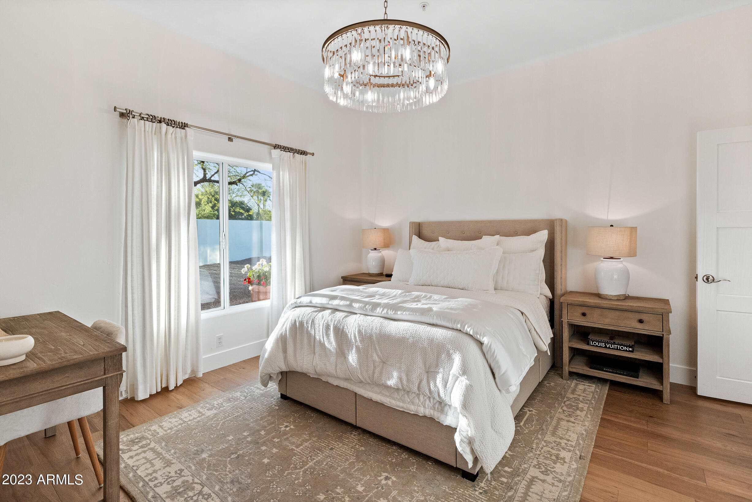 9486 E ALTADENA Avenue