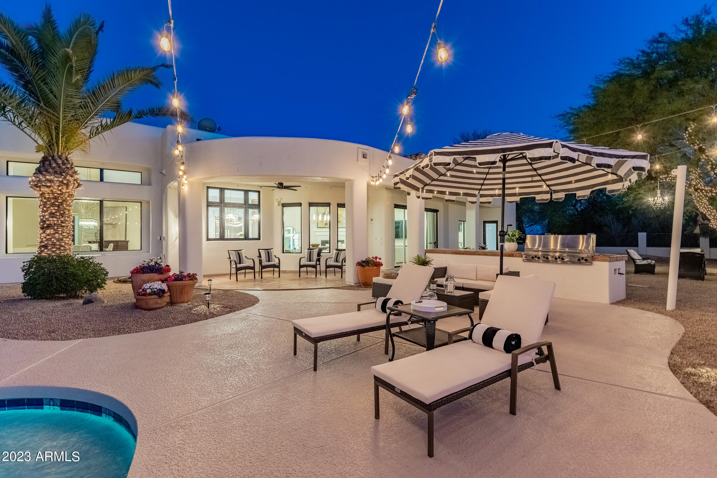 9486 E ALTADENA Avenue