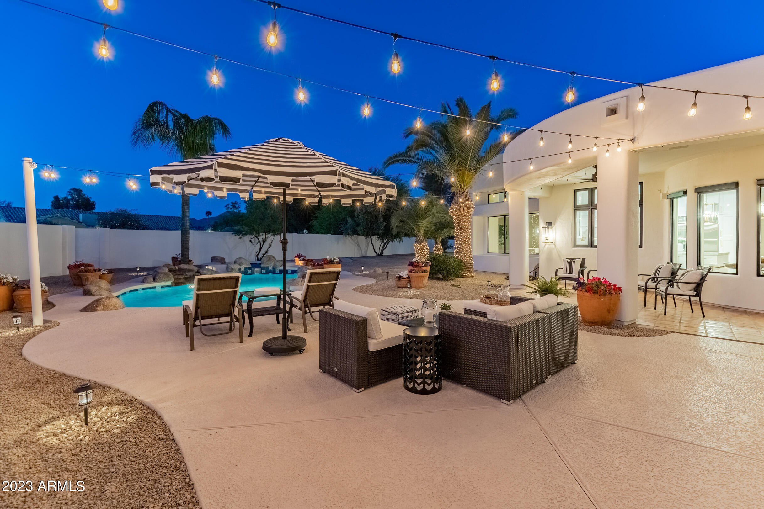 9486 E ALTADENA Avenue