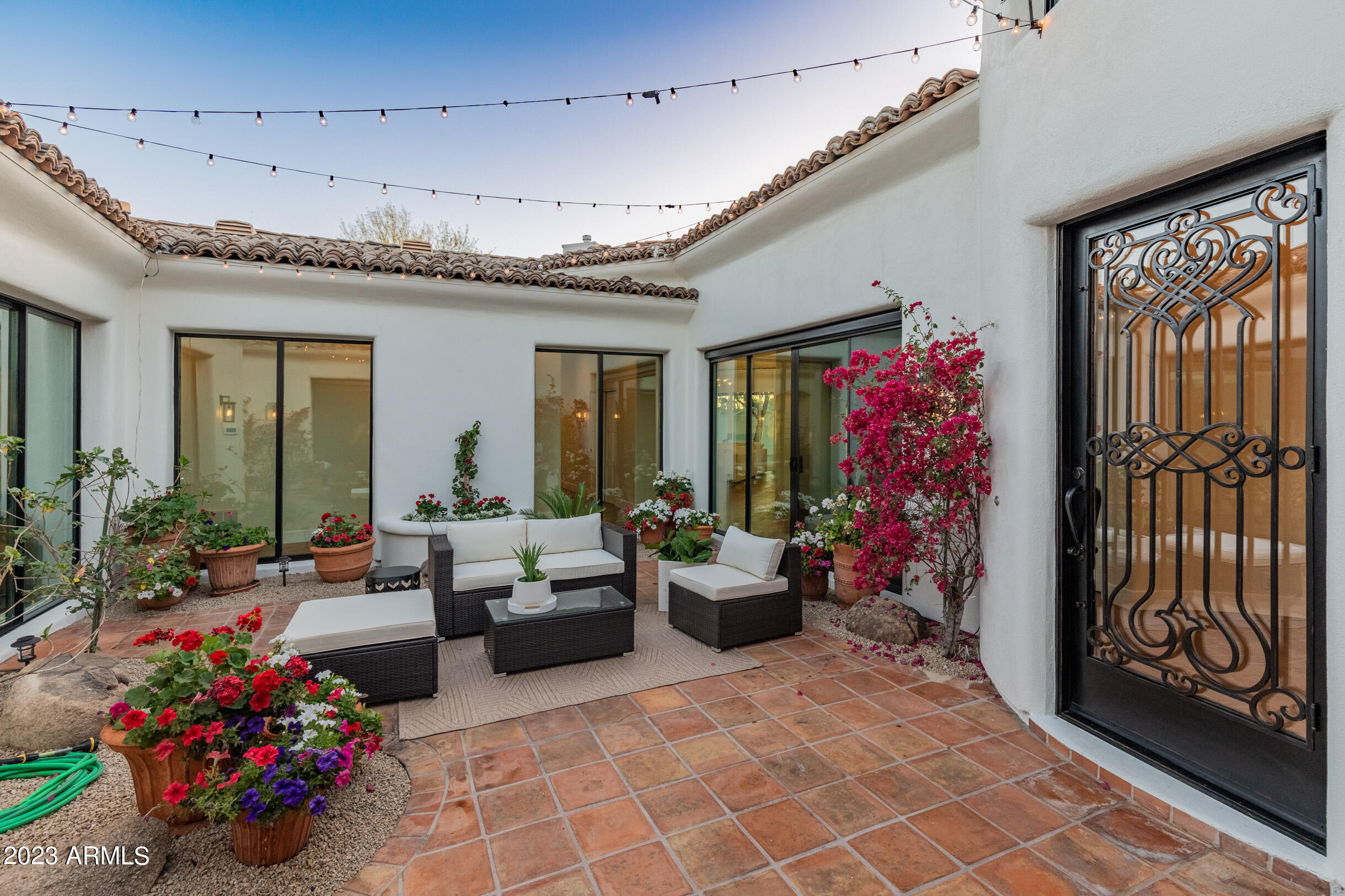 9486 E ALTADENA Avenue