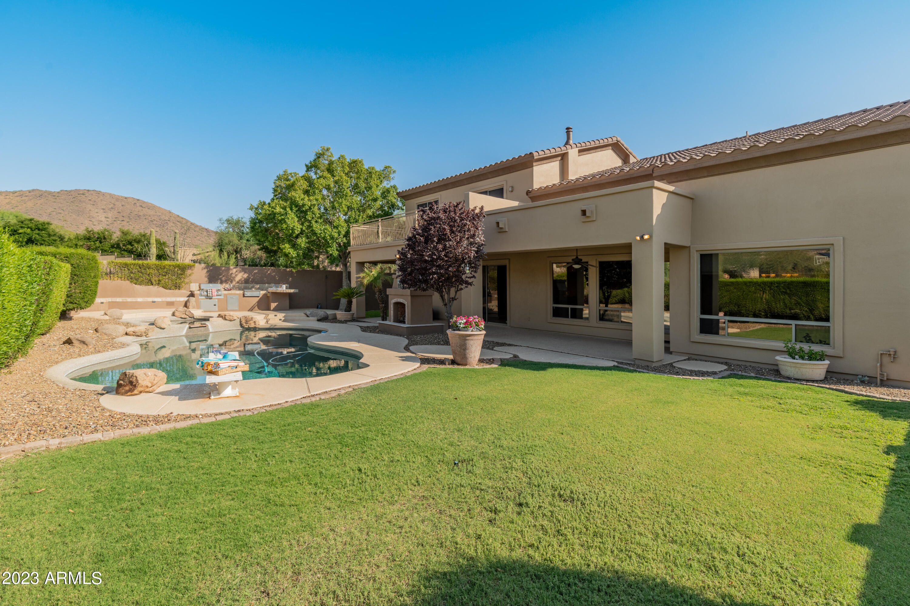 10902 E Gelding Drive