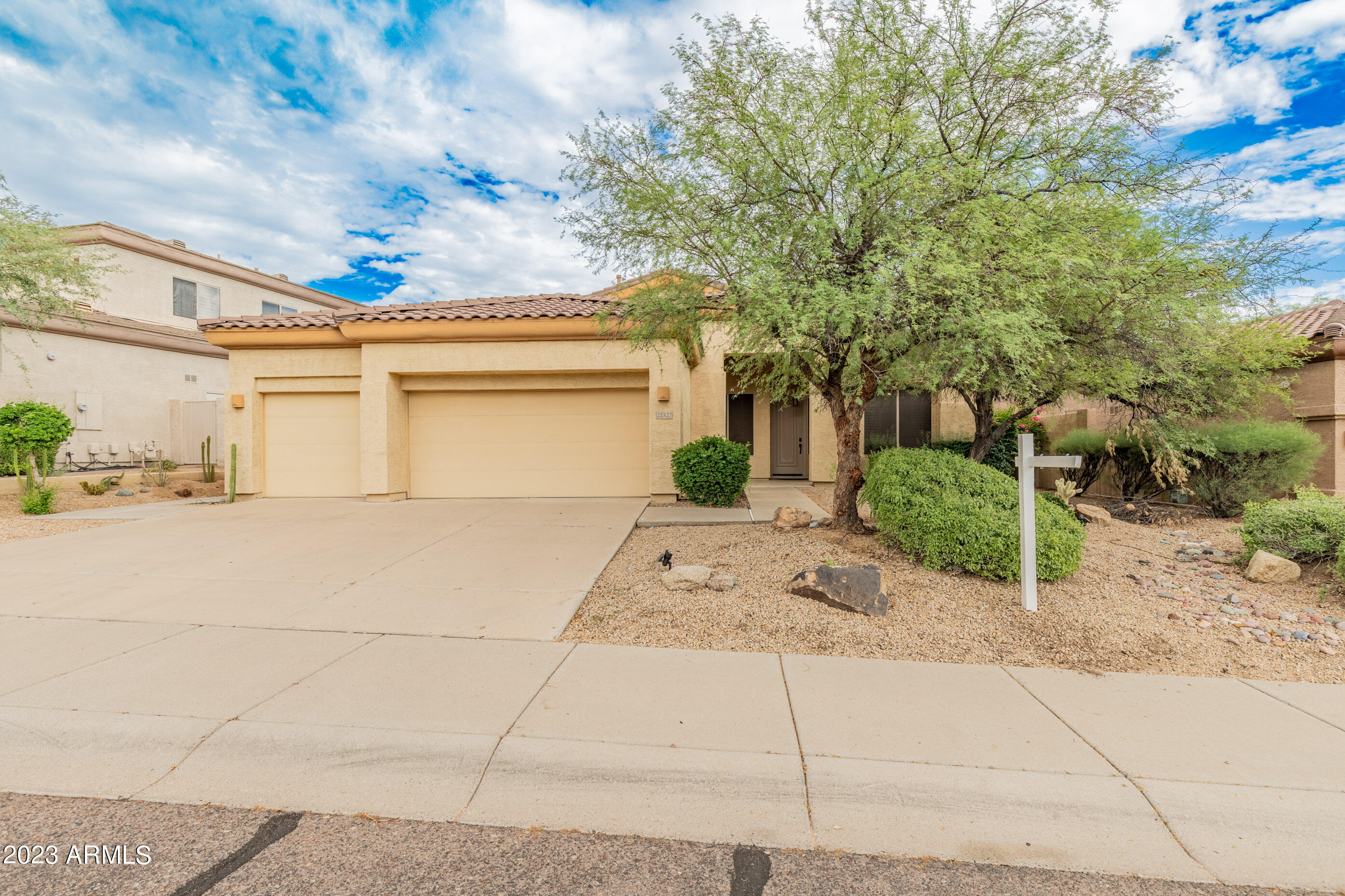 22327 N 76TH Place