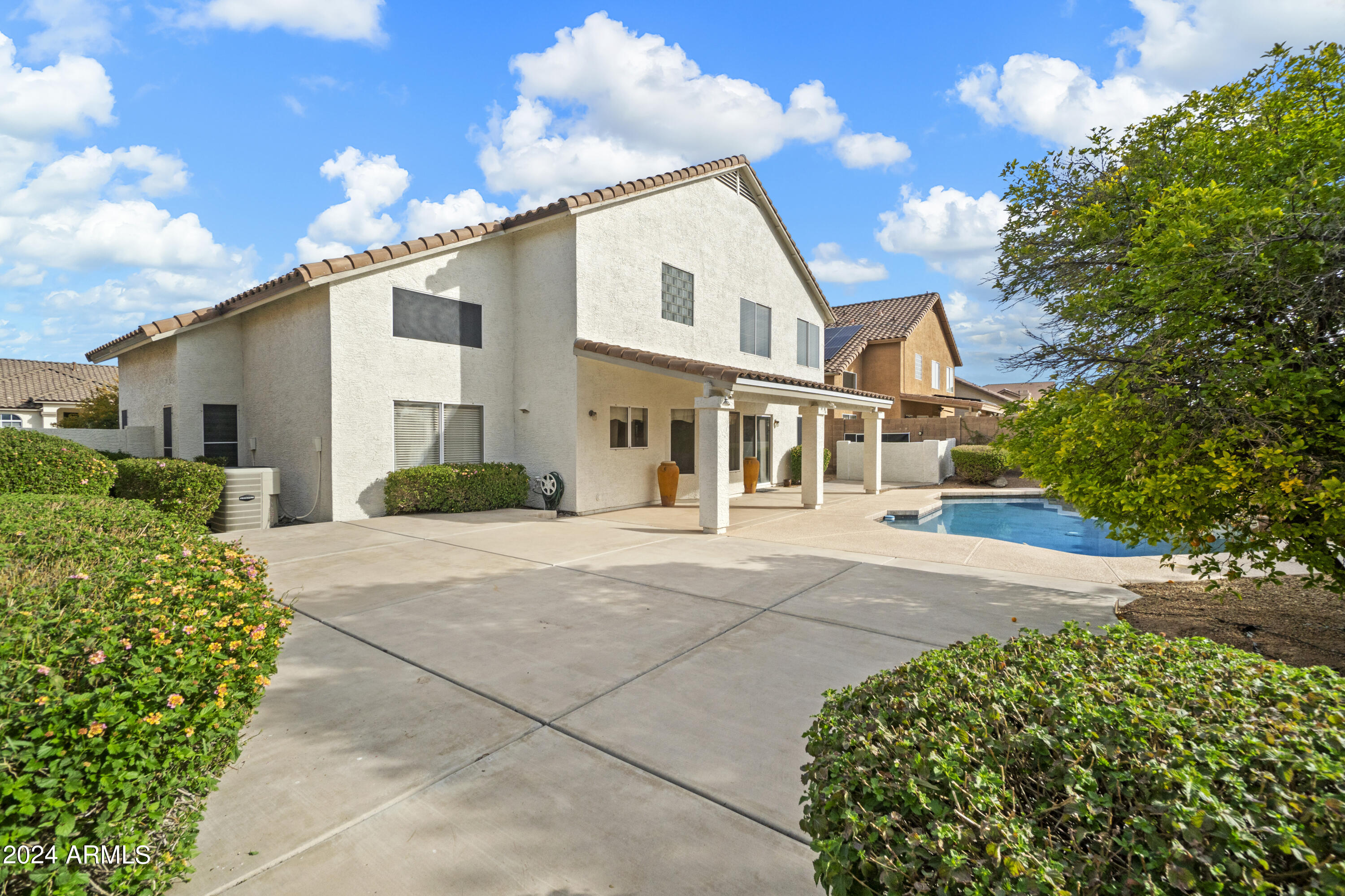 4517 E HUNTER Court