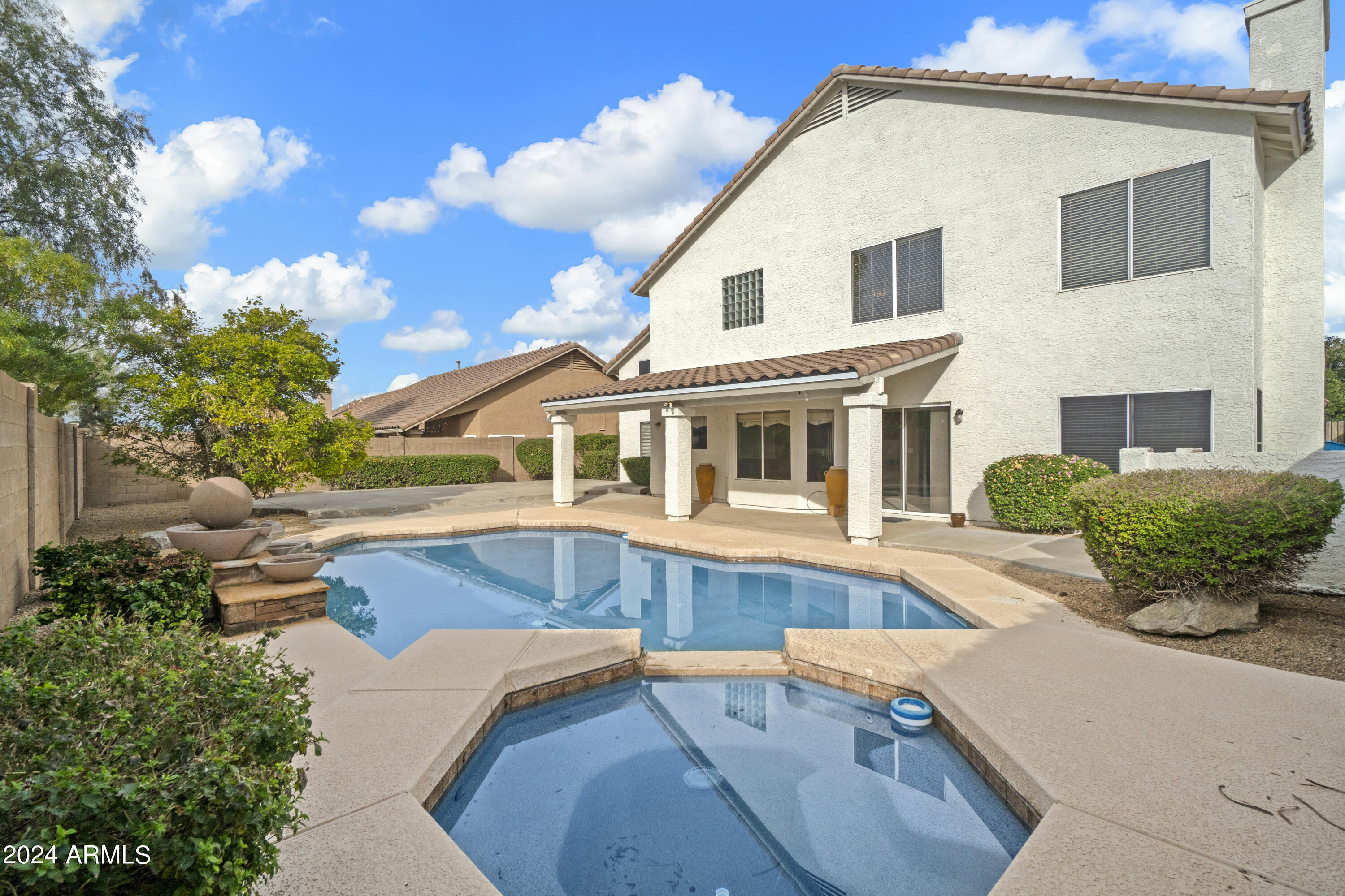 4517 E HUNTER Court