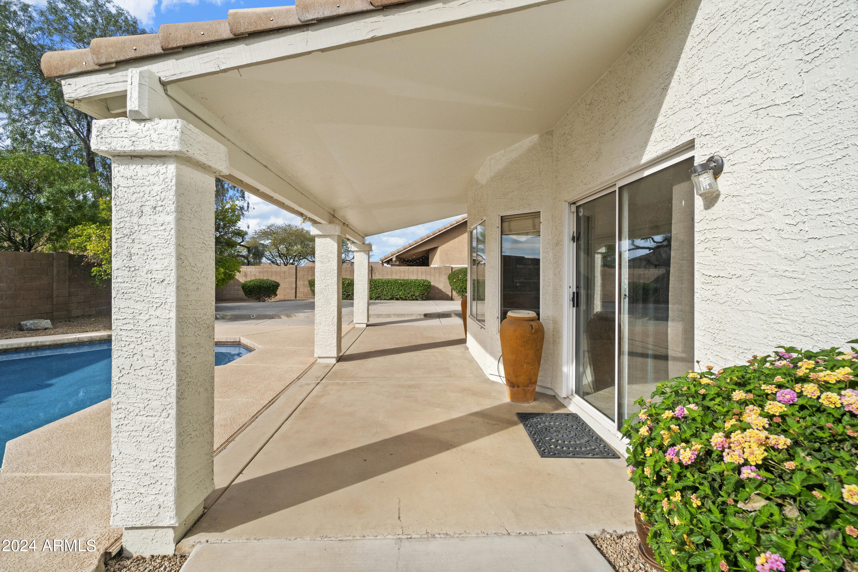 4517 E HUNTER Court