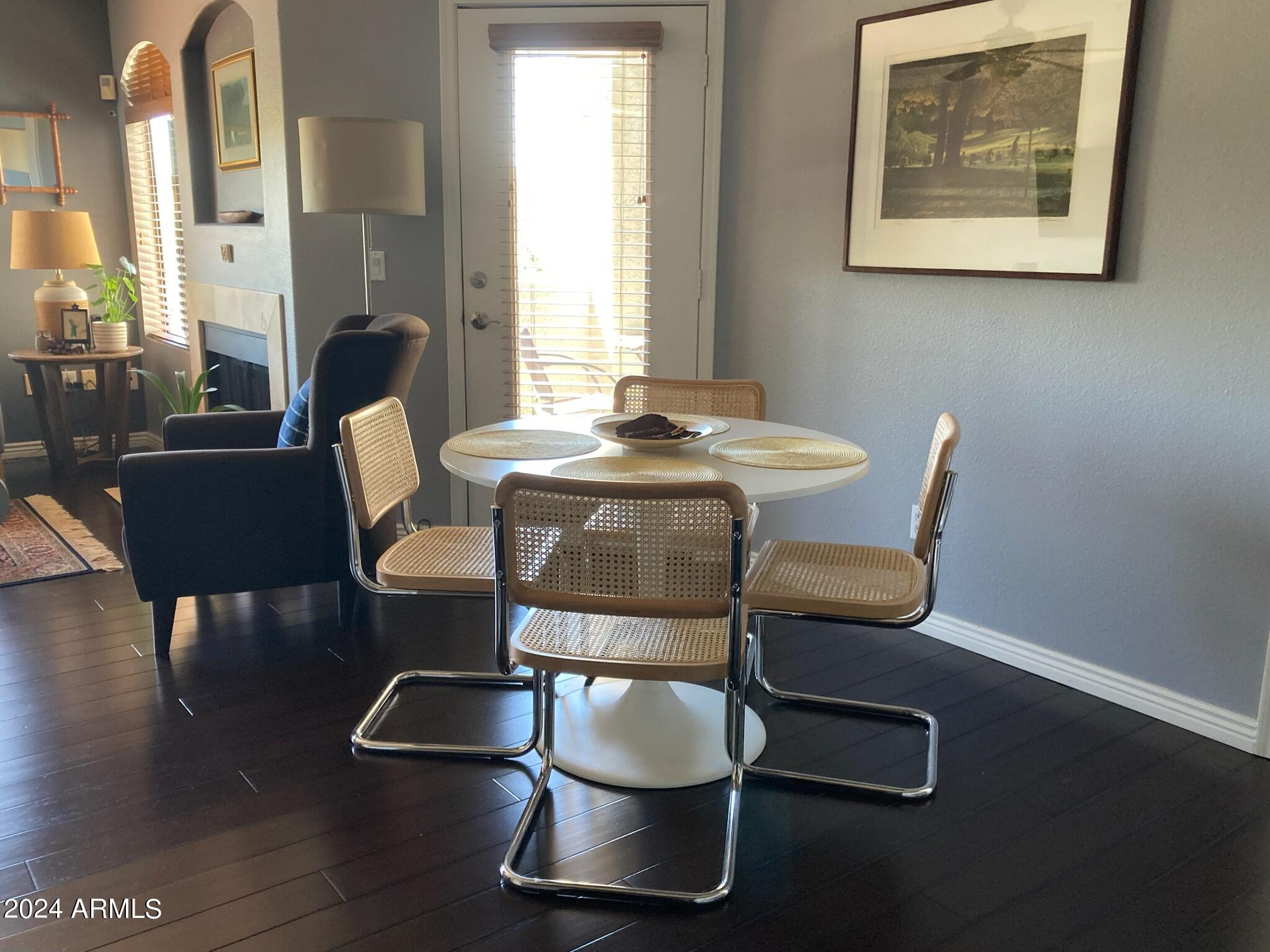 15095 N THOMPSON PEAK Parkway, 2052