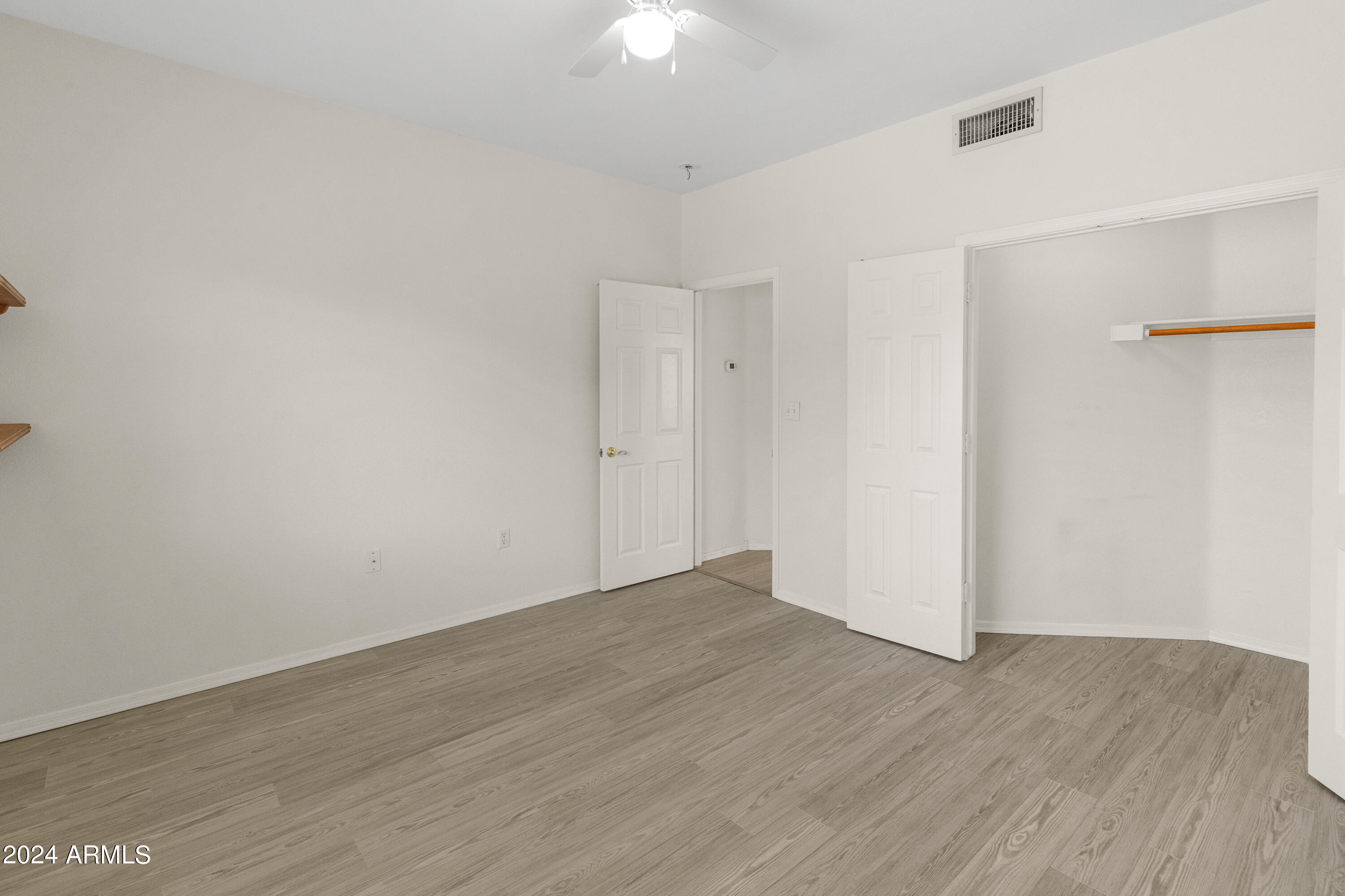 10410 N CAVE CREEK Road, 2103