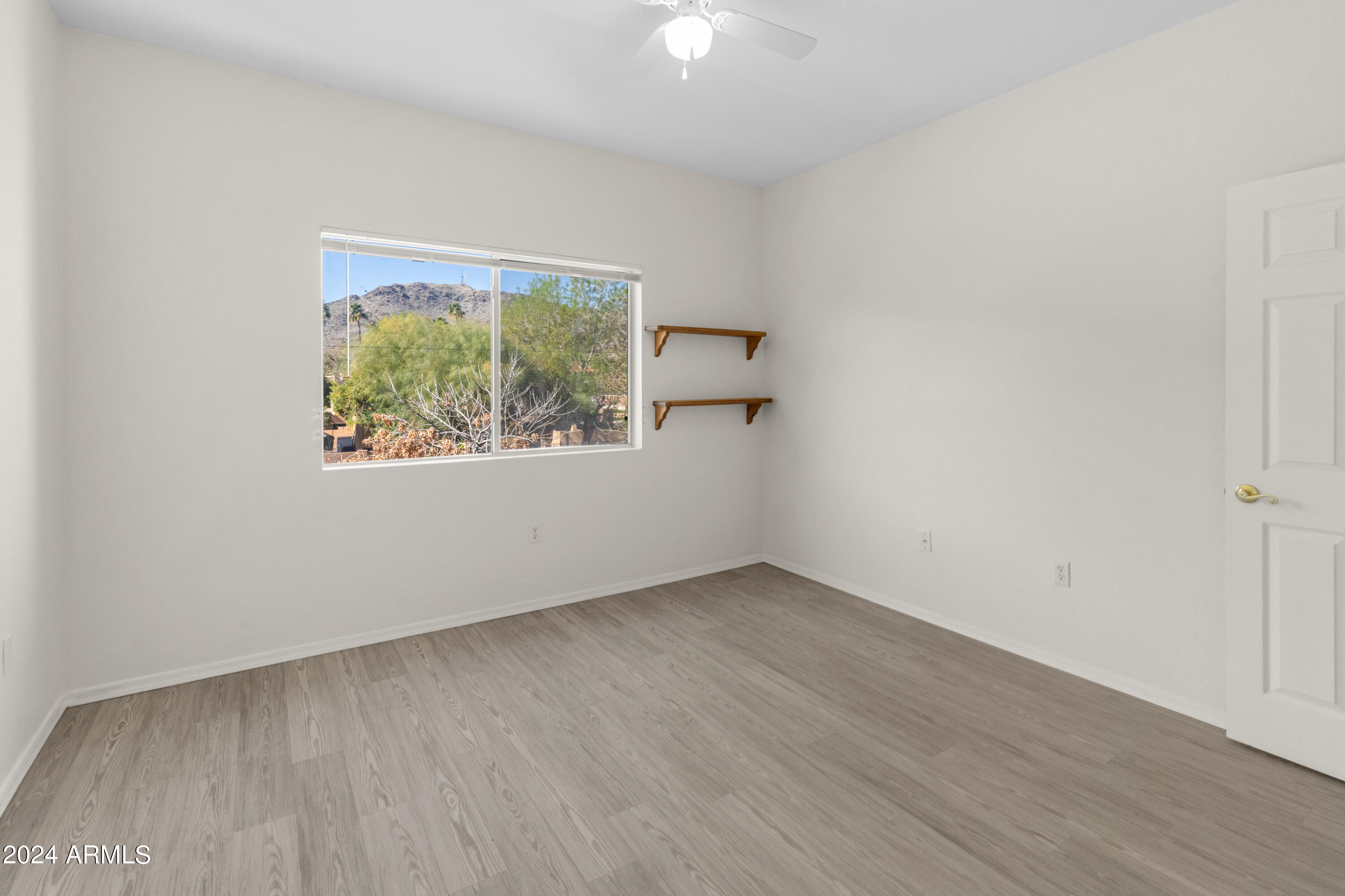 10410 N CAVE CREEK Road, 2103