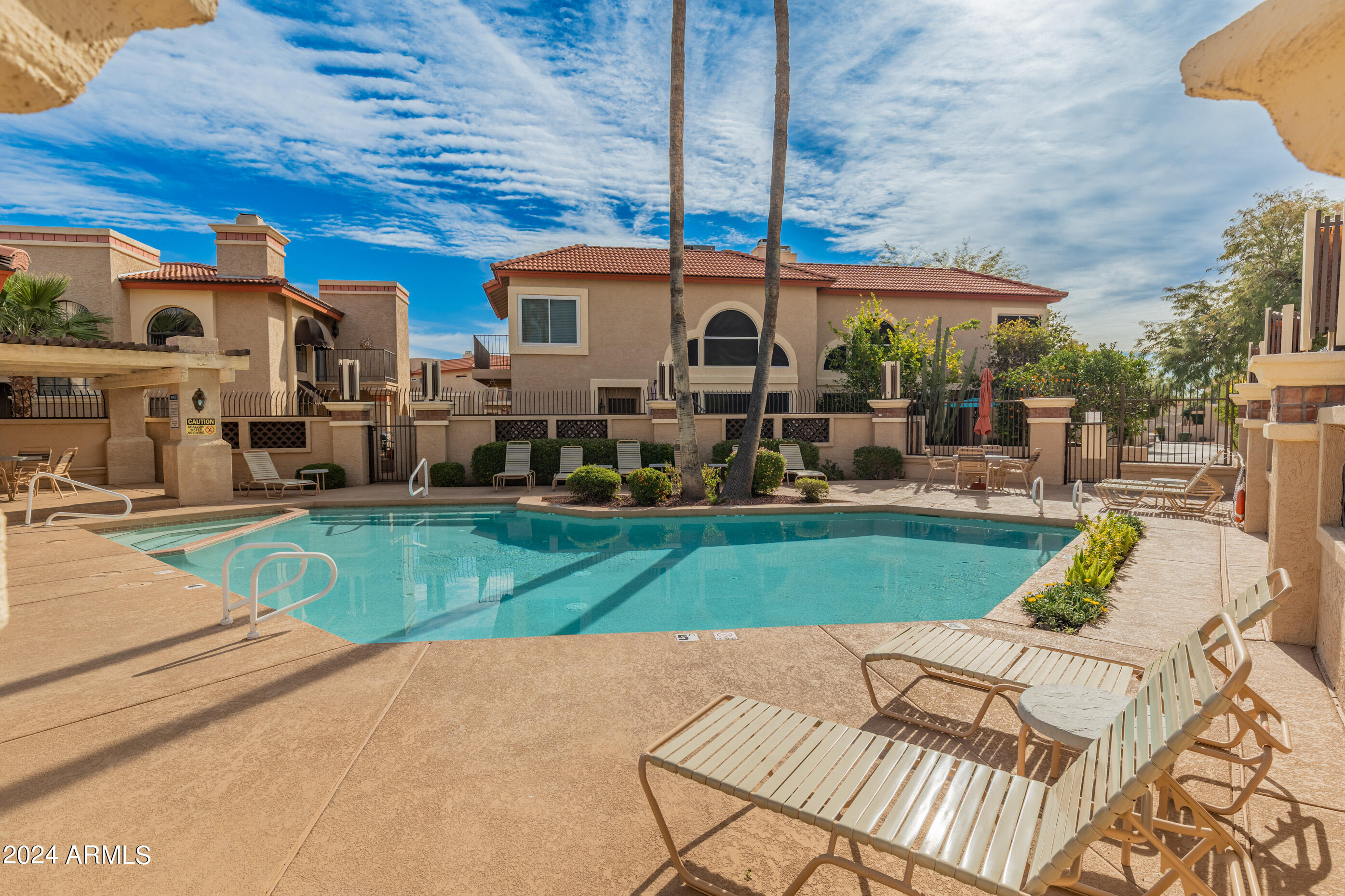 10410 N CAVE CREEK Road, 2103