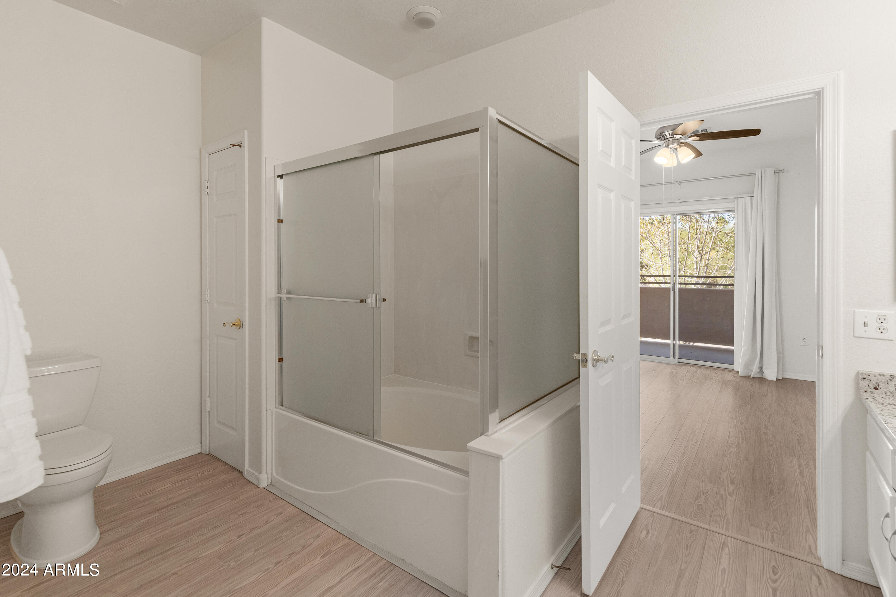 10410 N CAVE CREEK Road, 2103