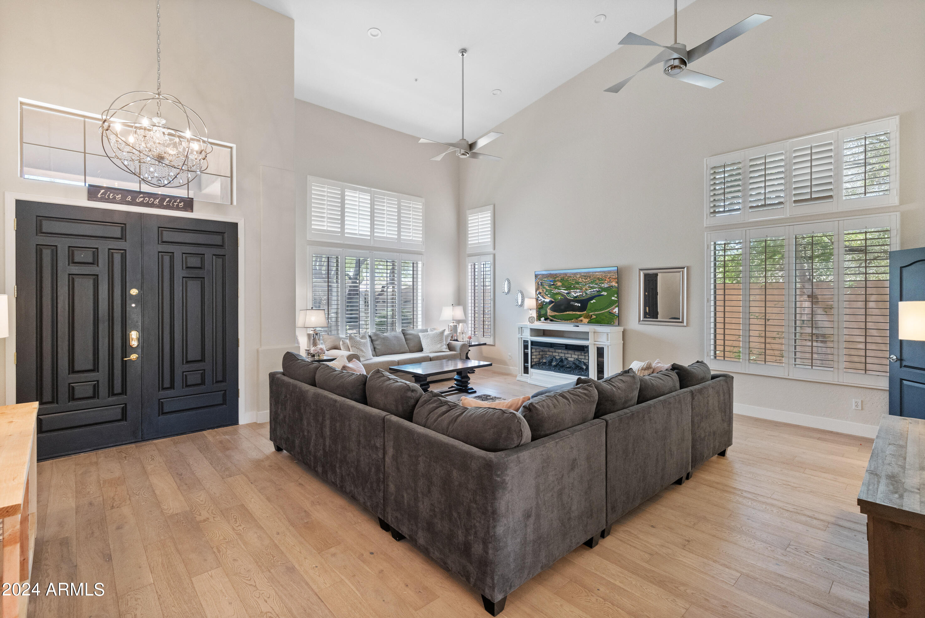 10914 E GELDING Drive
