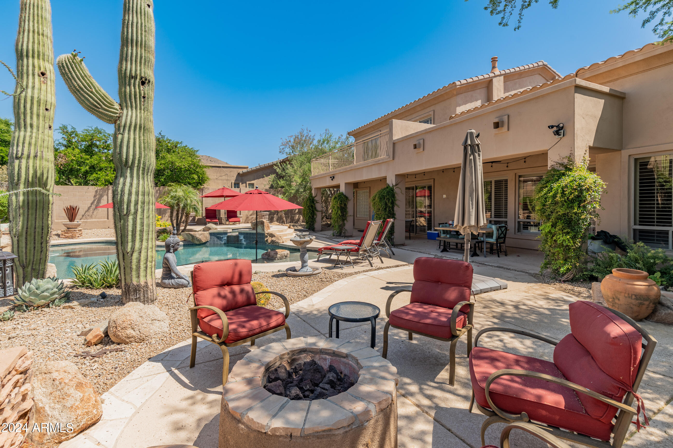 10914 E GELDING Drive