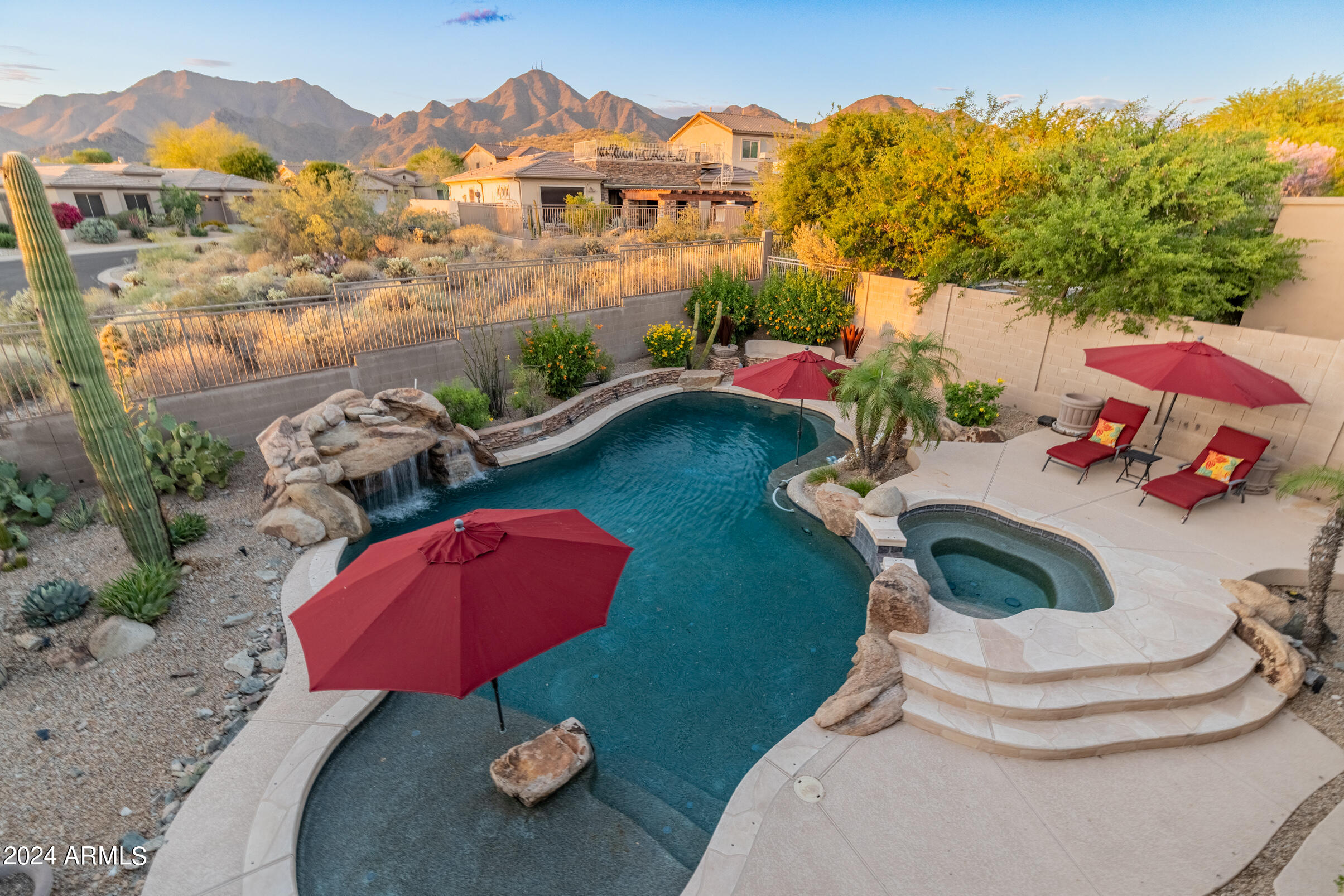 10914 E GELDING Drive