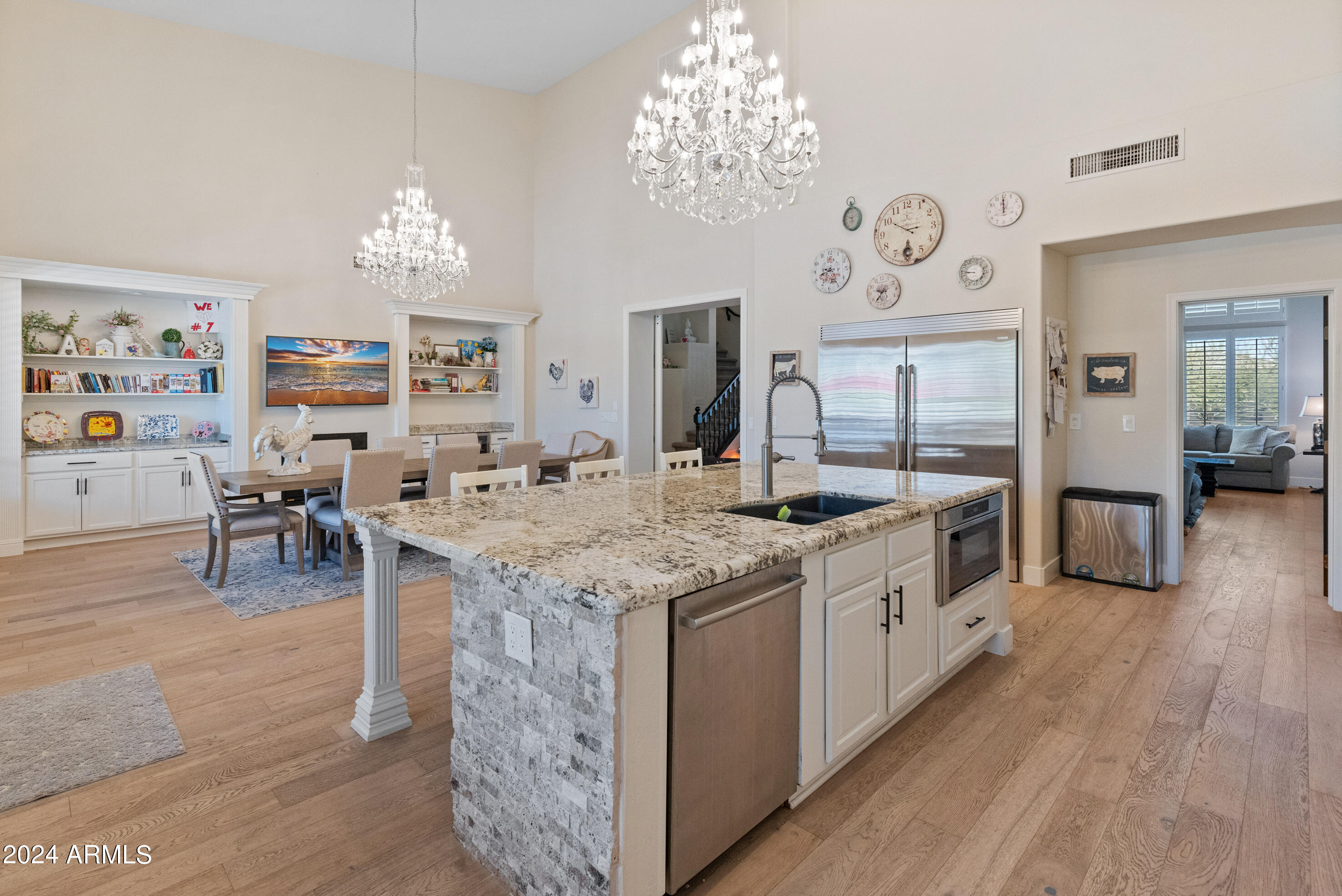 10914 E GELDING Drive