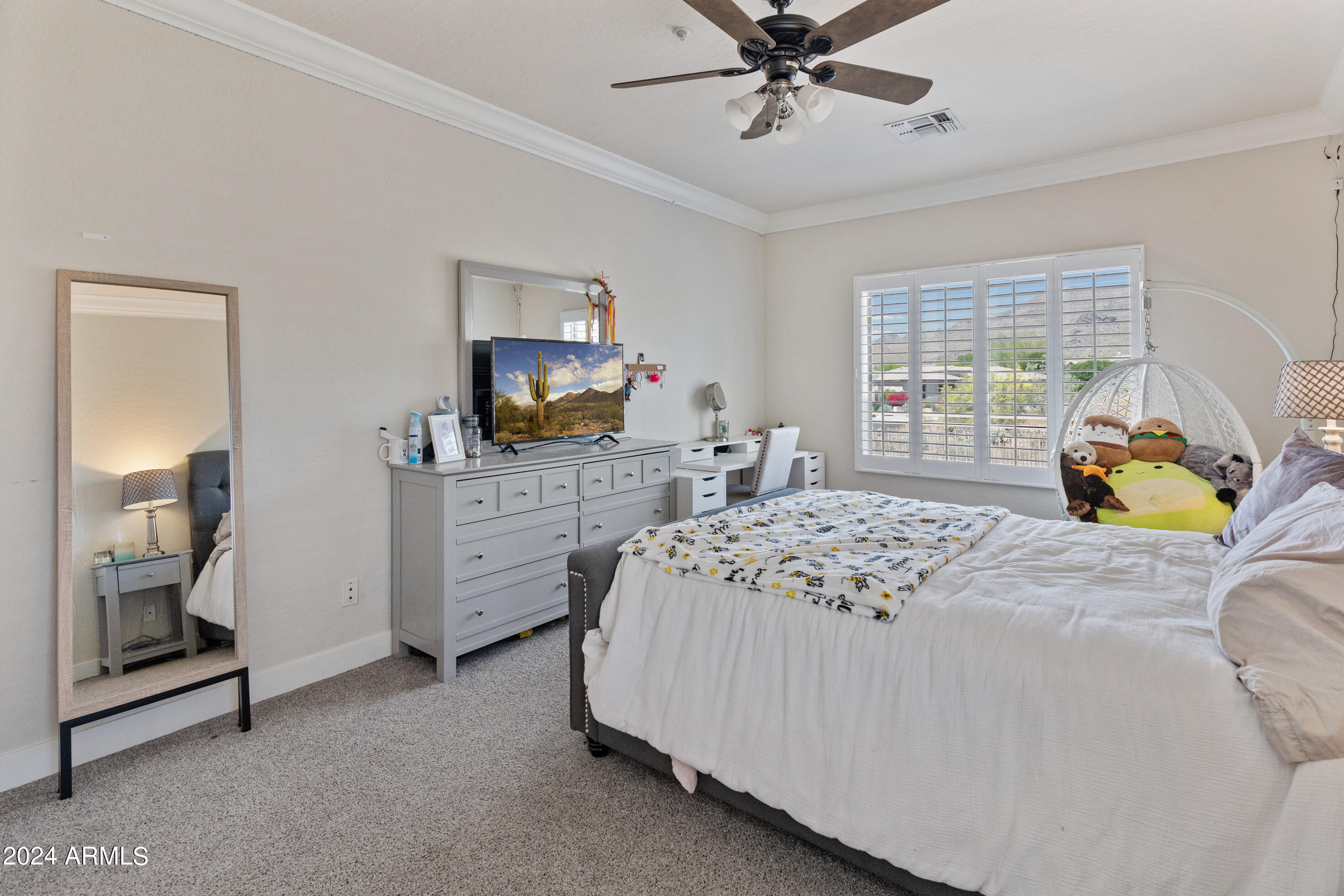 10914 E GELDING Drive