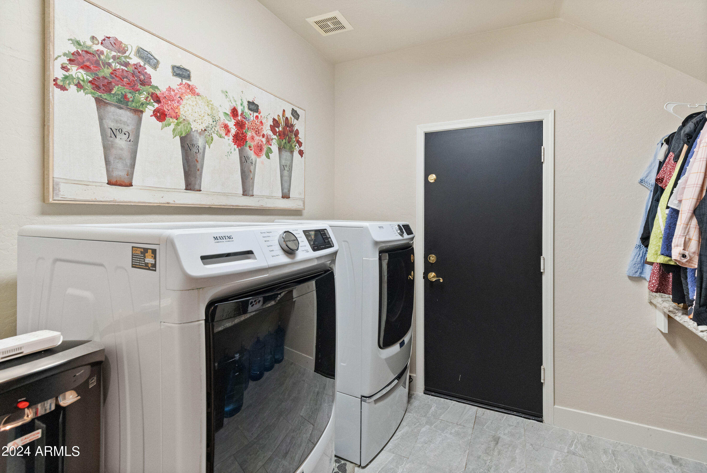 10914 E GELDING Drive
