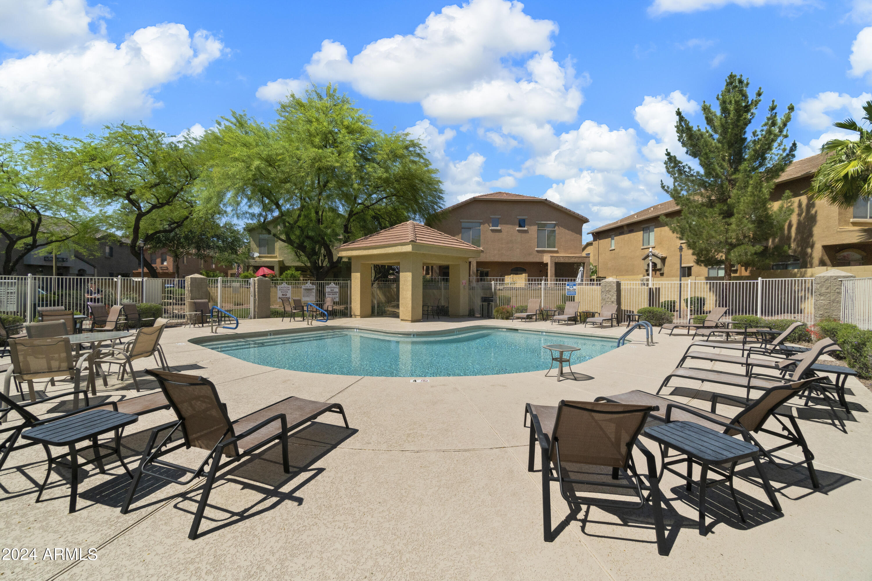 2150 E BELL Road, 1051