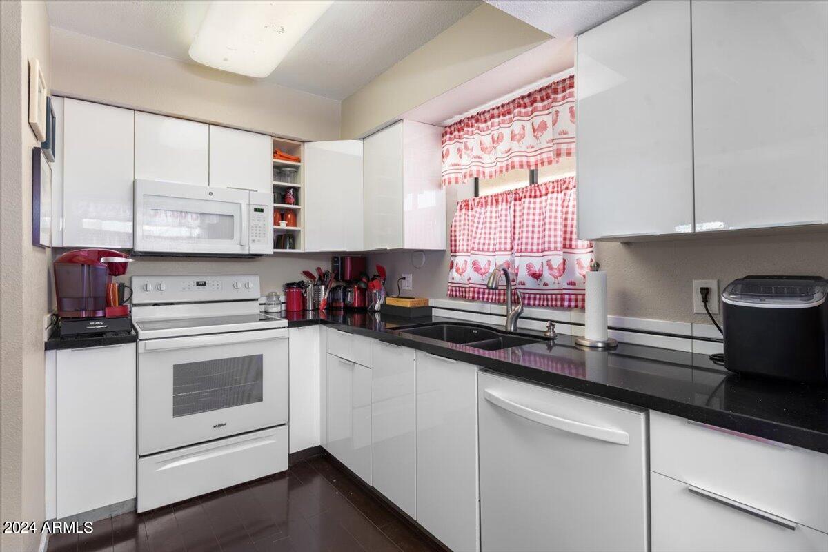 9270 E MISSION Lane, 114