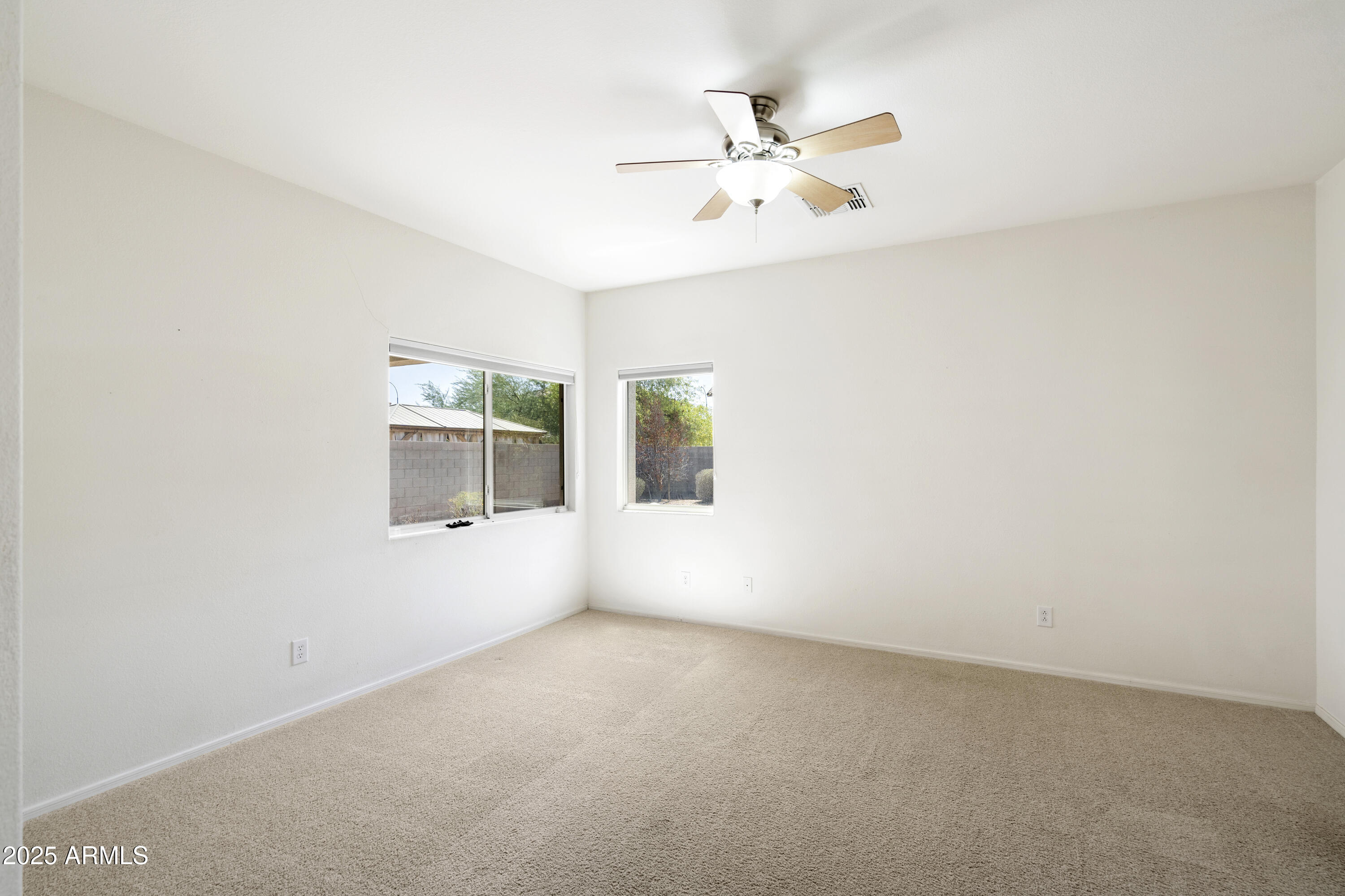 4561 E WESTCHESTER Drive
