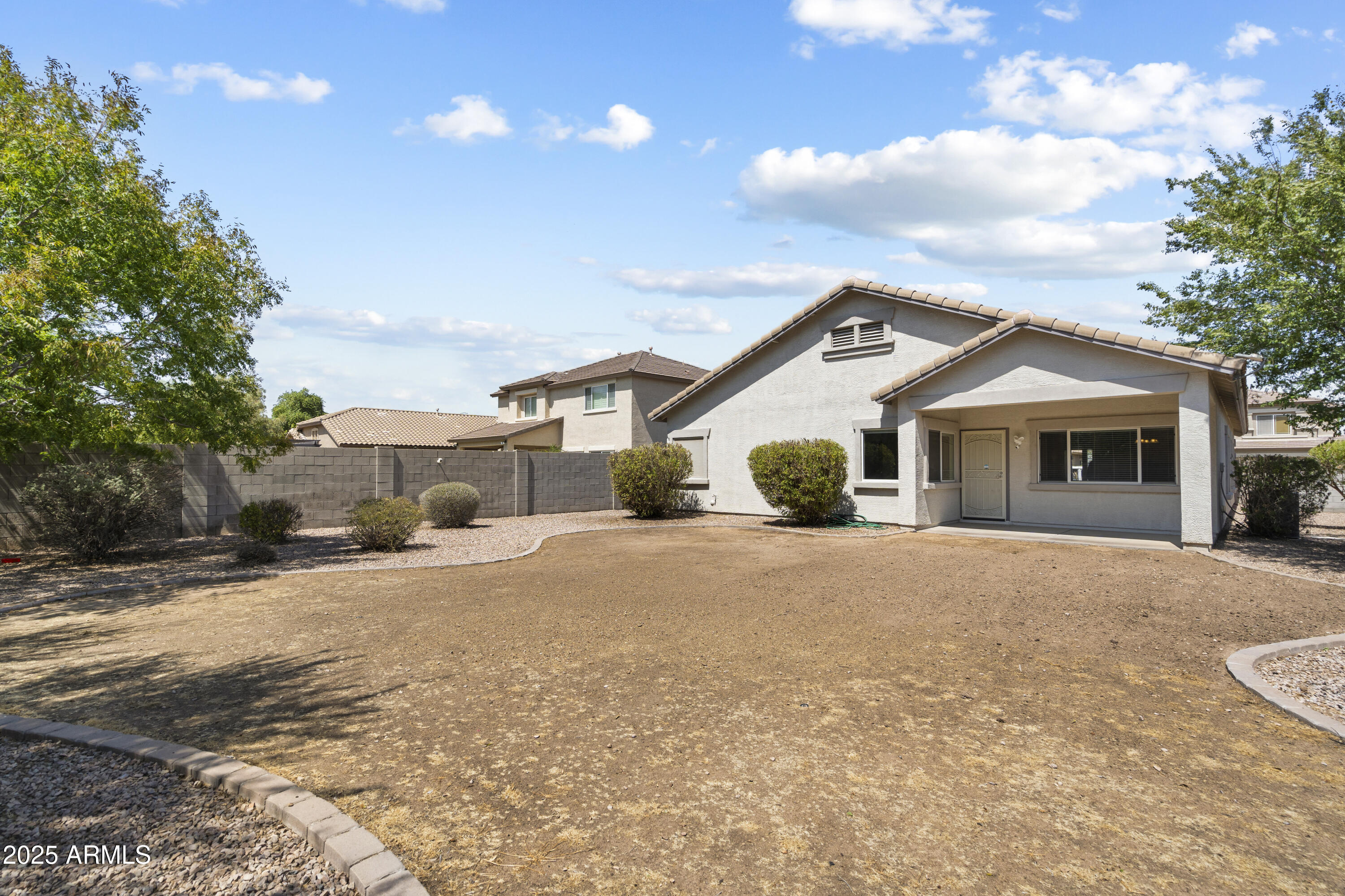 4561 E WESTCHESTER Drive