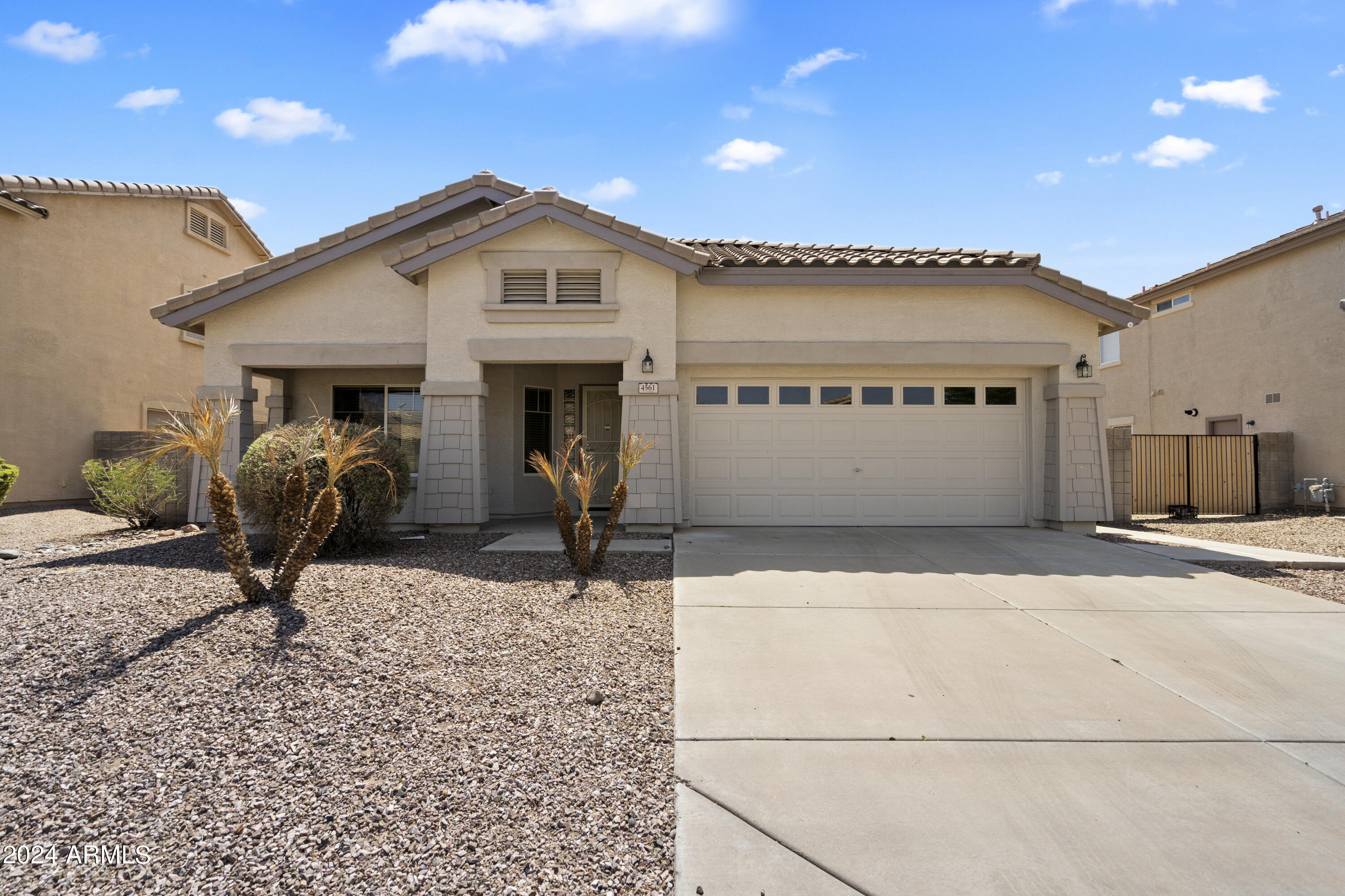 4561 E WESTCHESTER Drive