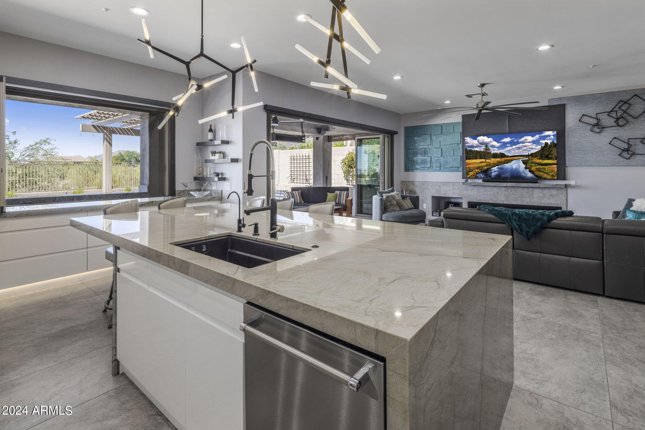 10742 E GELDING Drive
