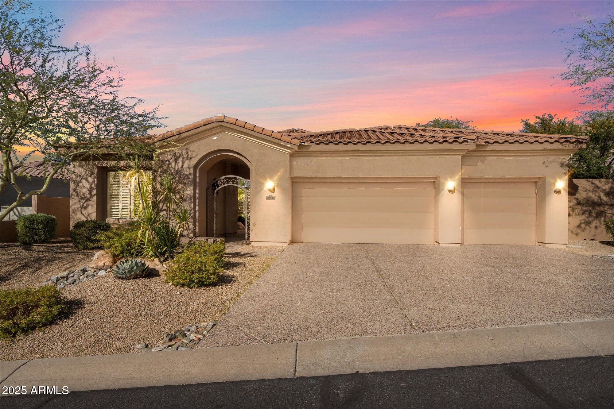 10638 E BLANCHE Drive