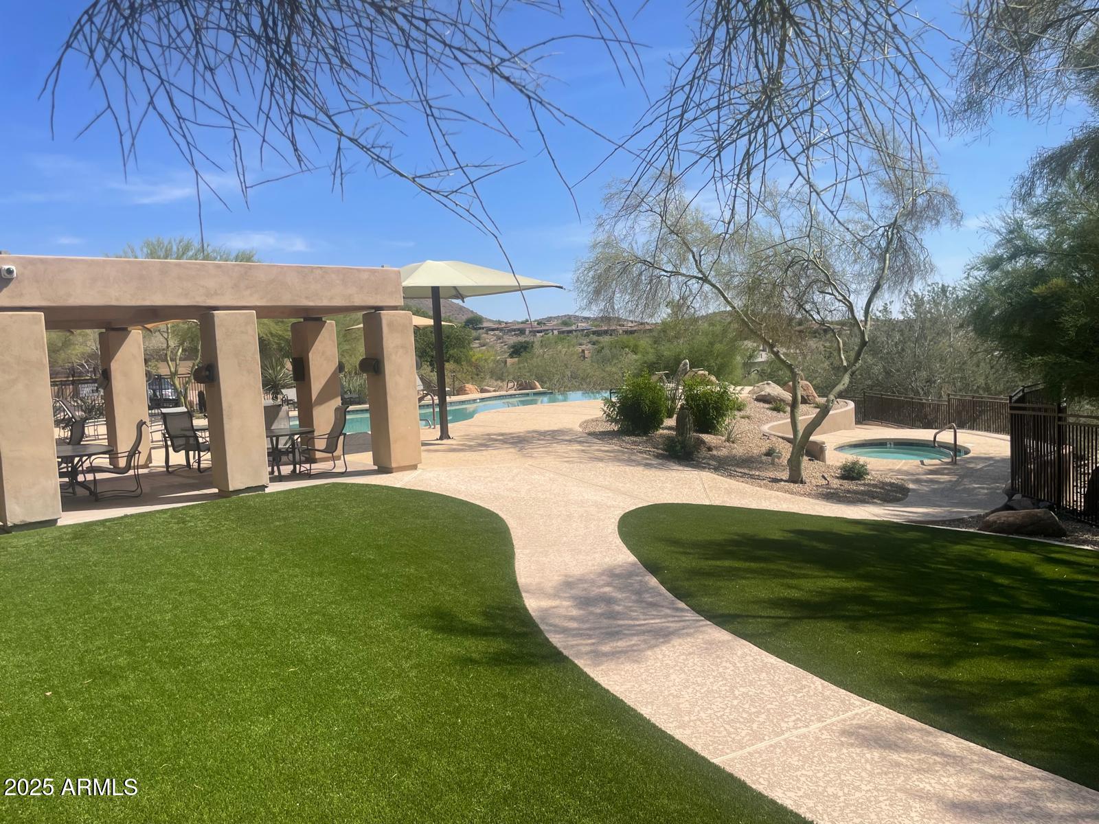 11550 E Paradise Lane