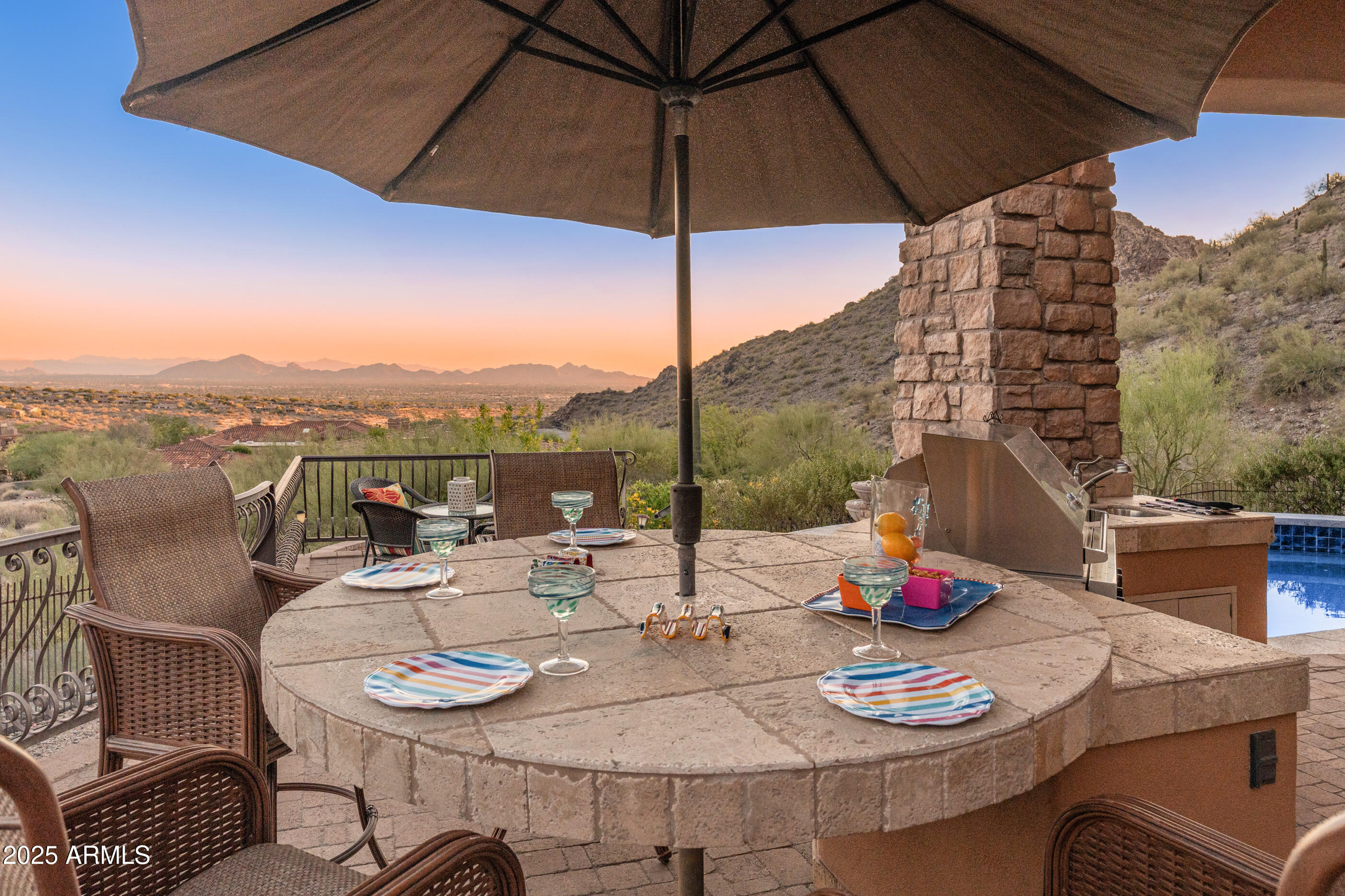 11550 E Paradise Lane