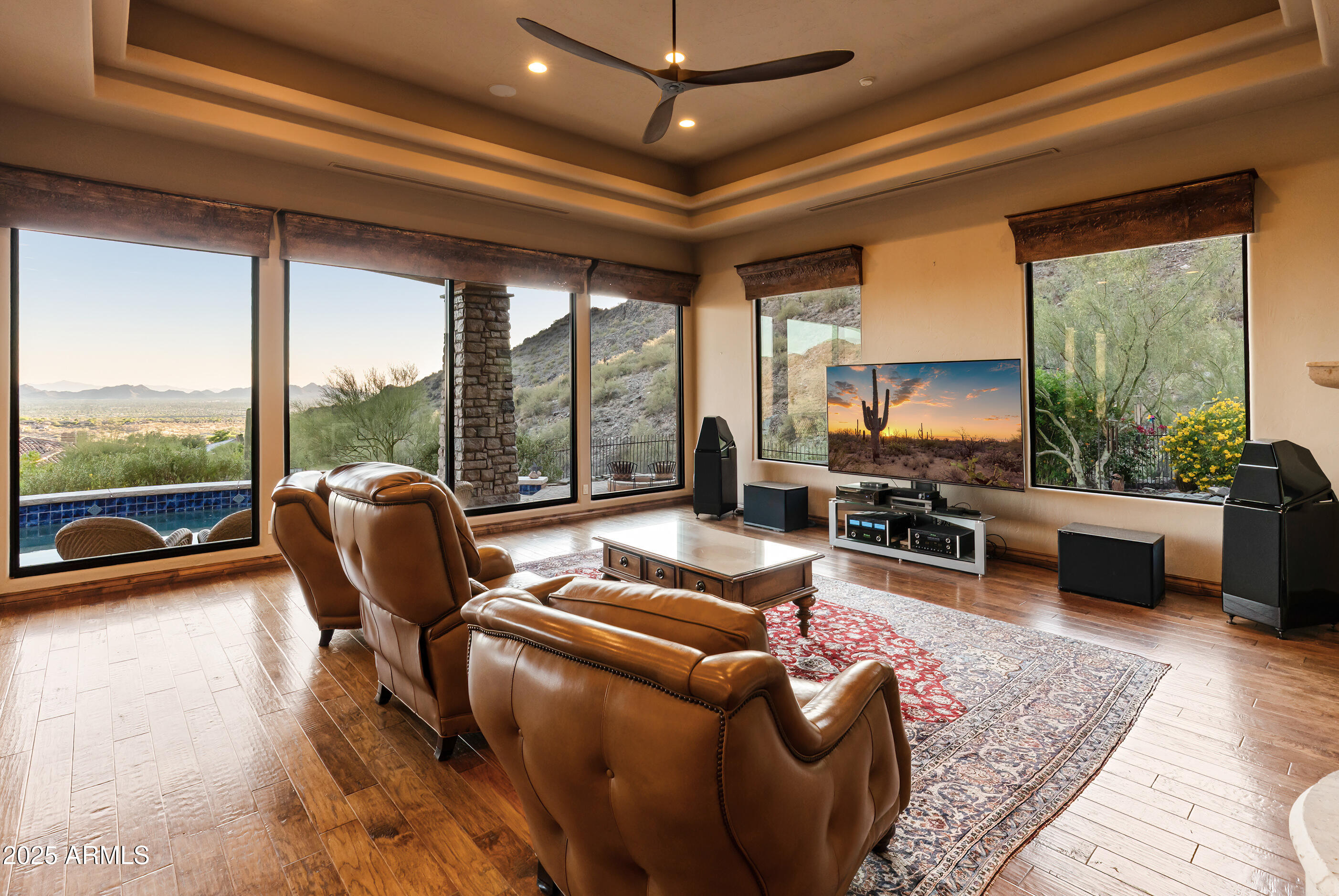 11550 E Paradise Lane