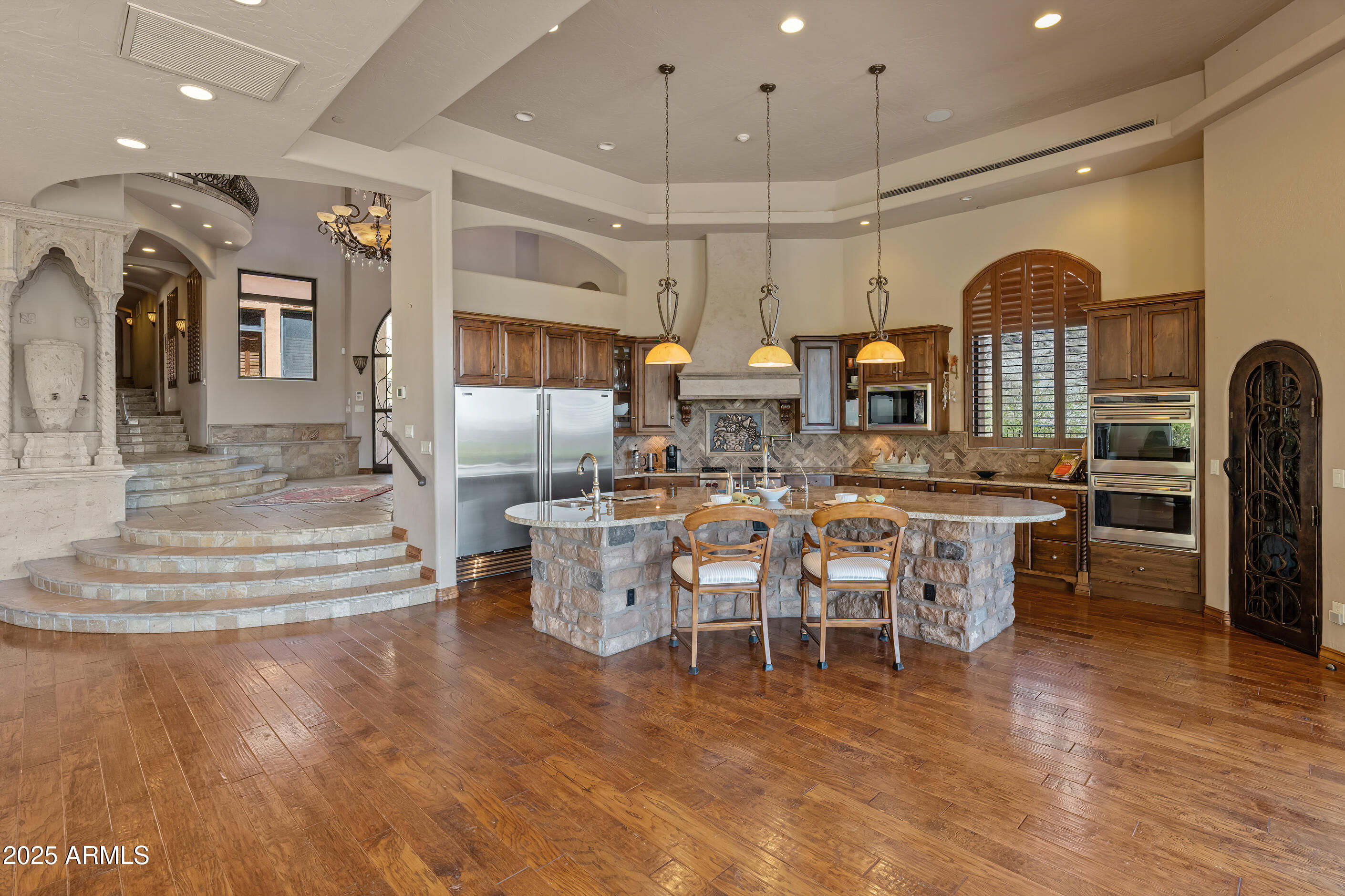 11550 E Paradise Lane