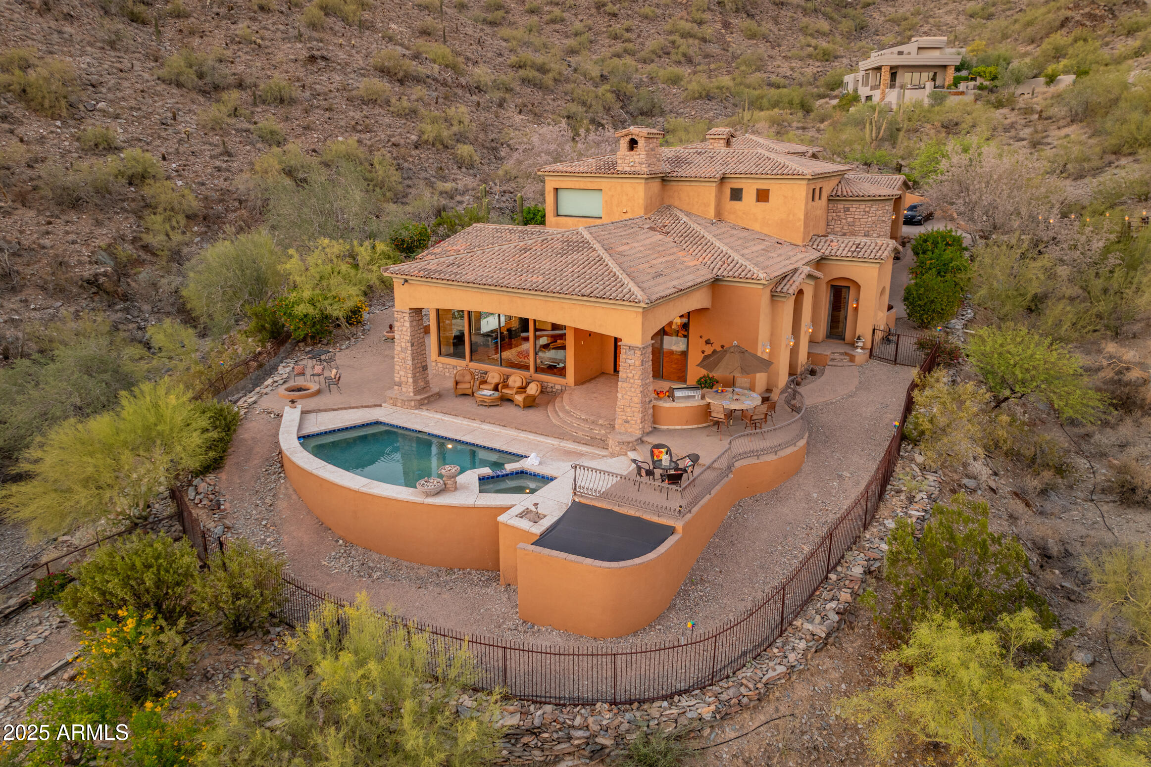 11550 E Paradise Lane