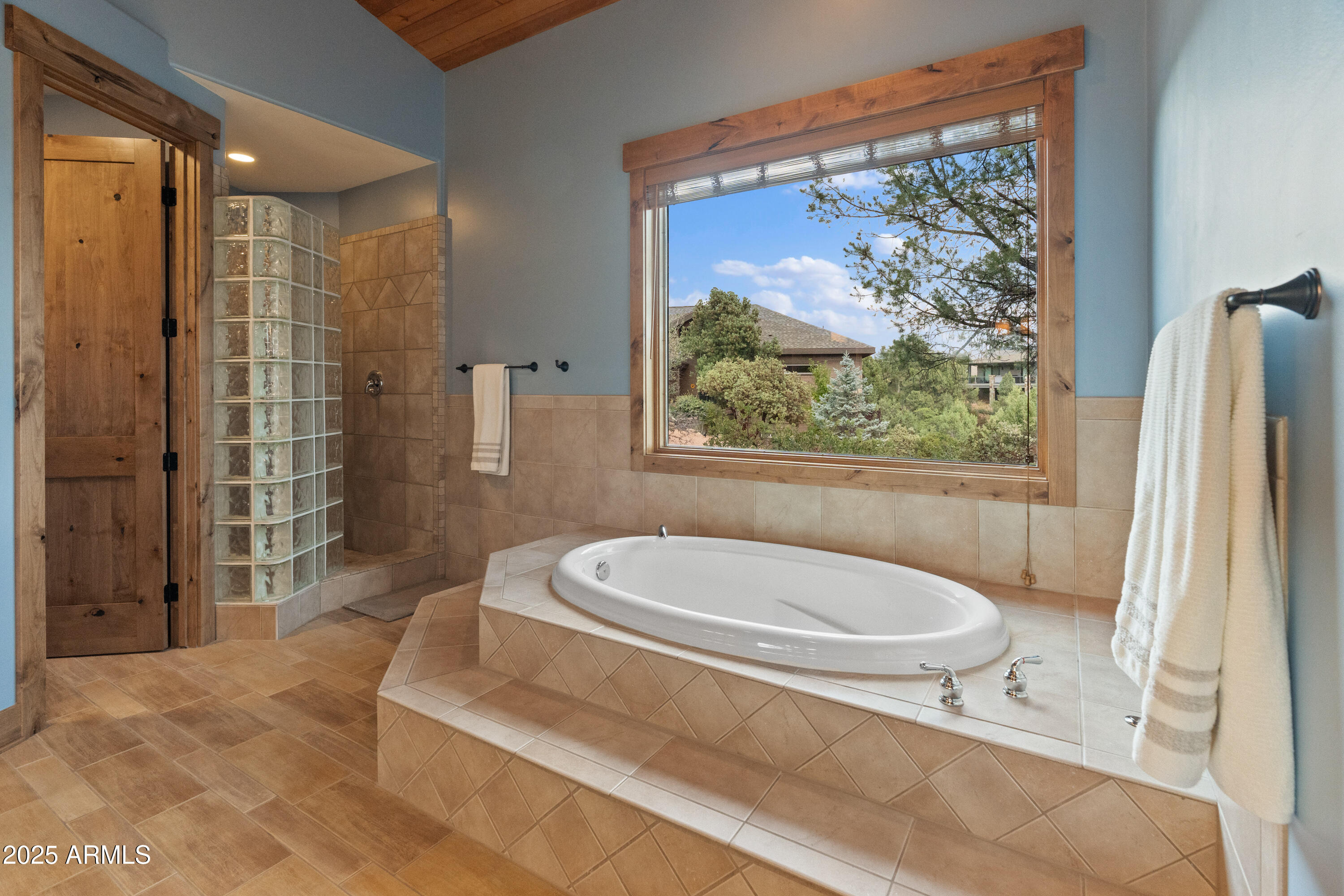 2601 E GOLDEN ASTER Circle