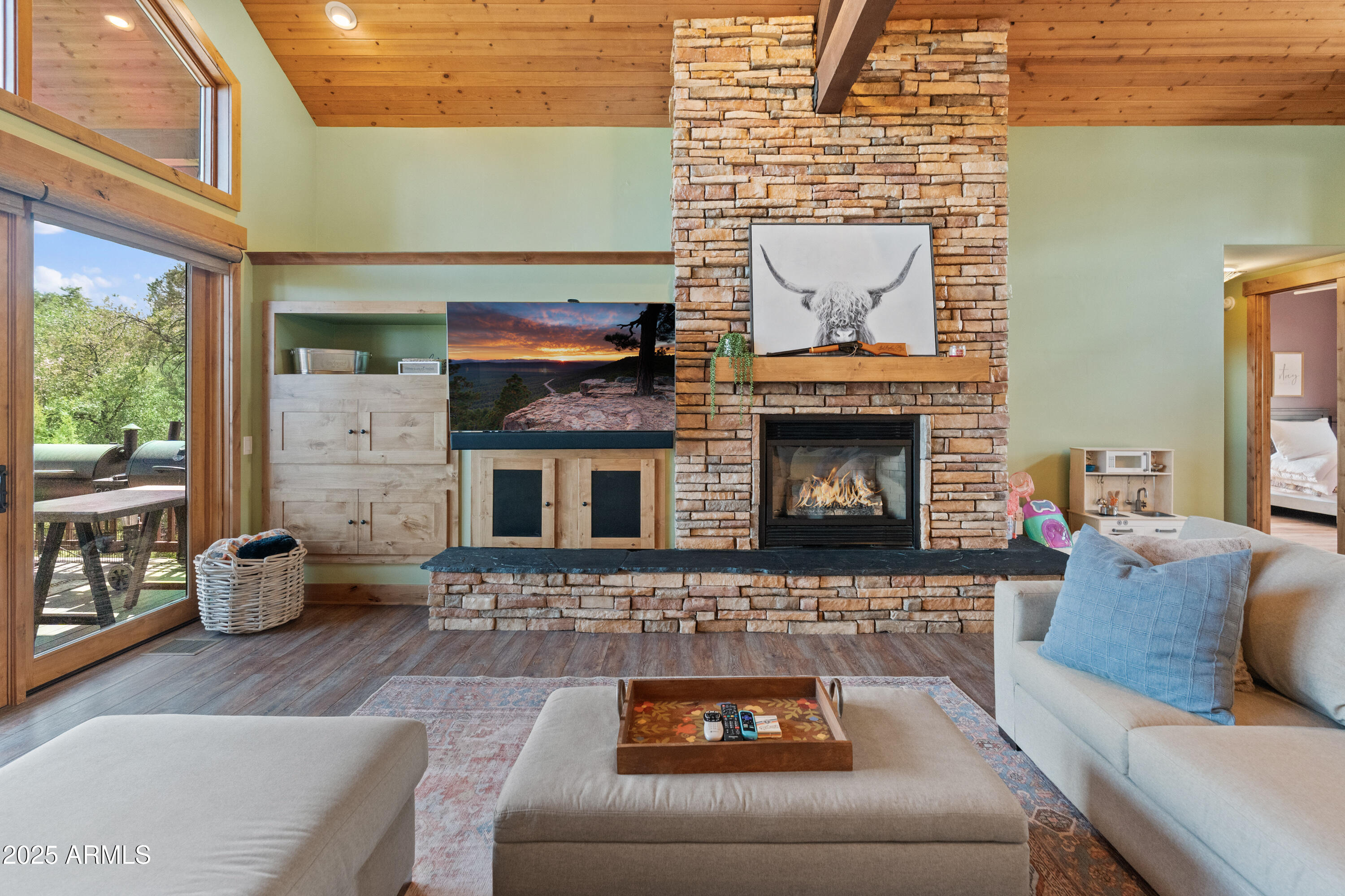2601 E GOLDEN ASTER Circle