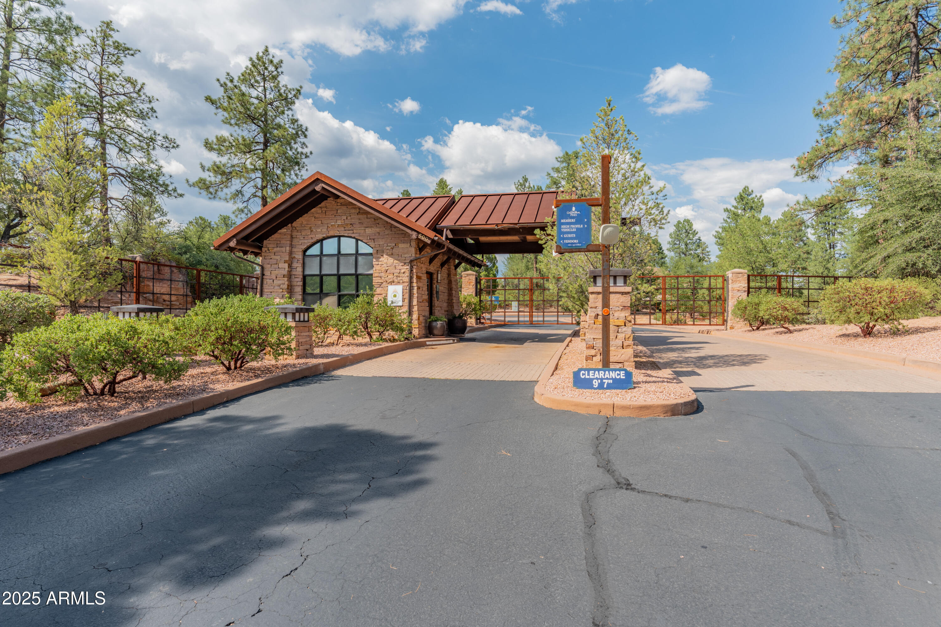 2601 E GOLDEN ASTER Circle