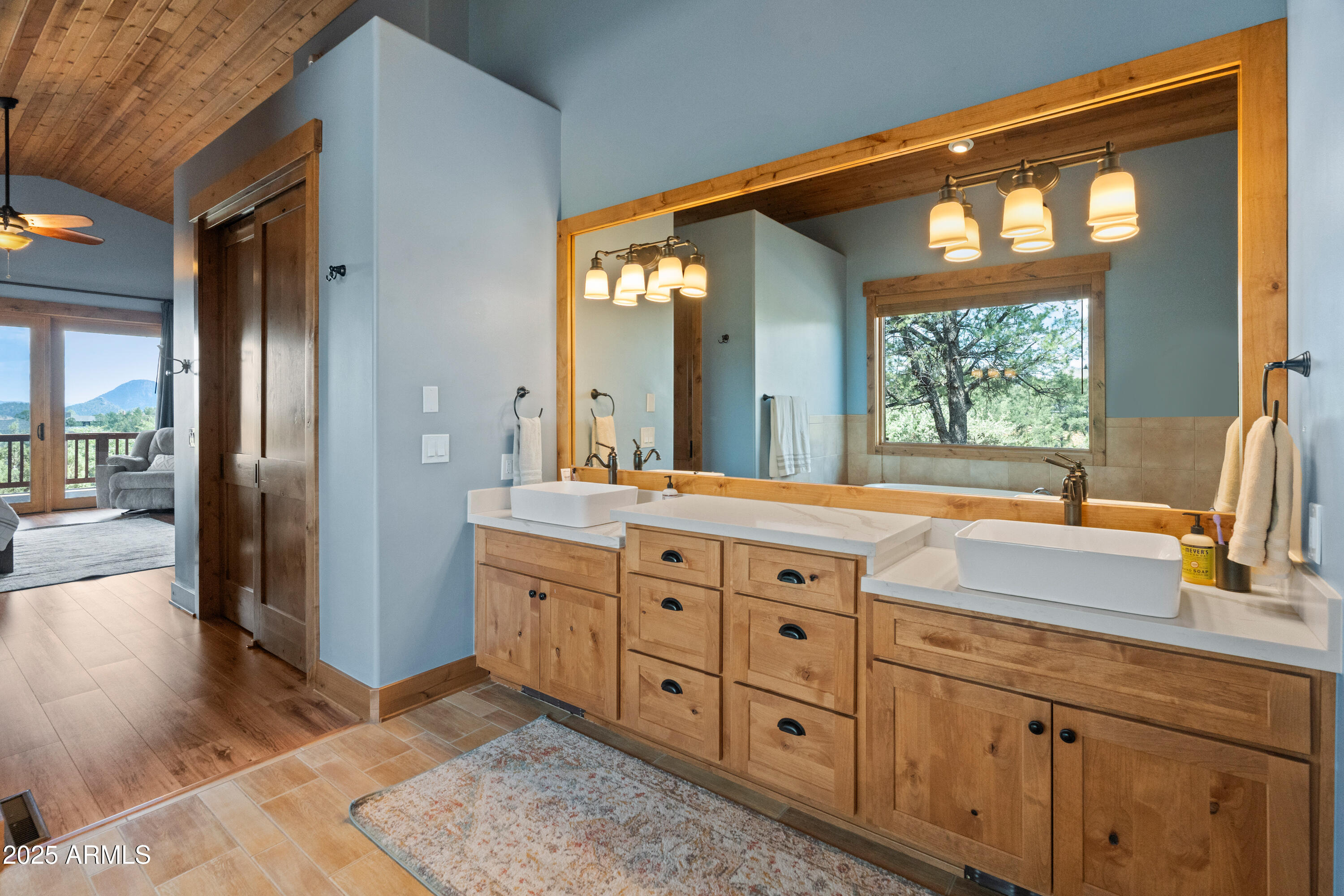 2601 E GOLDEN ASTER Circle
