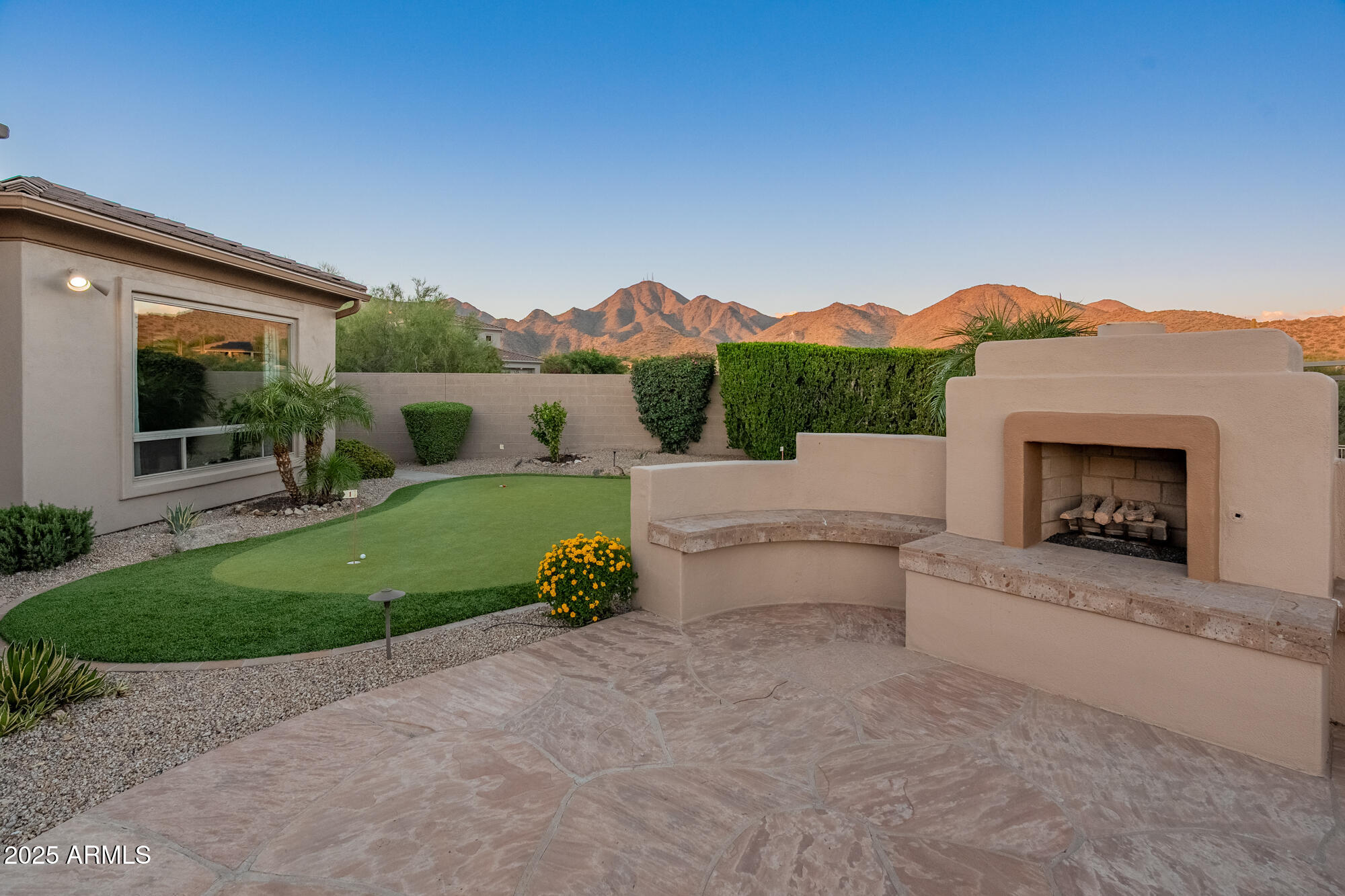 11139 E WINCHCOMB Drive