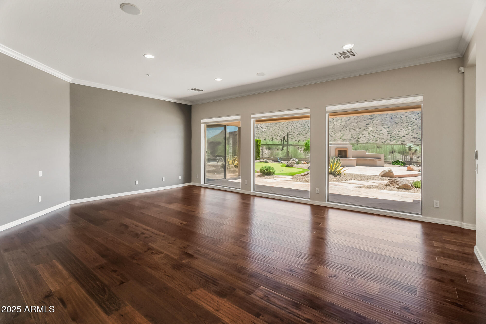 11139 E WINCHCOMB Drive
