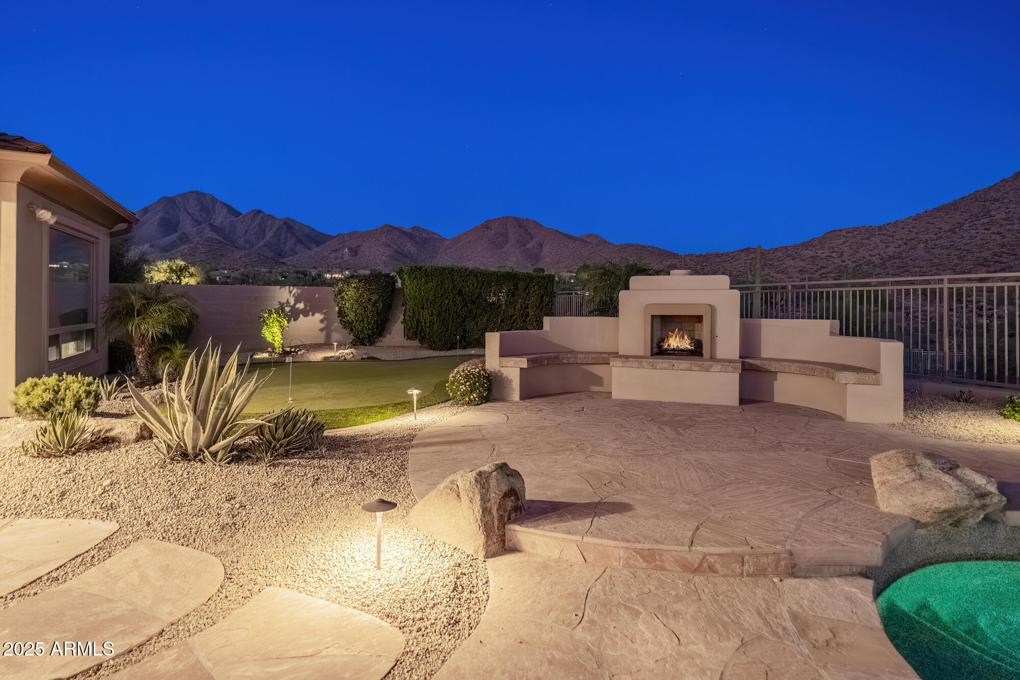 11139 E WINCHCOMB Drive