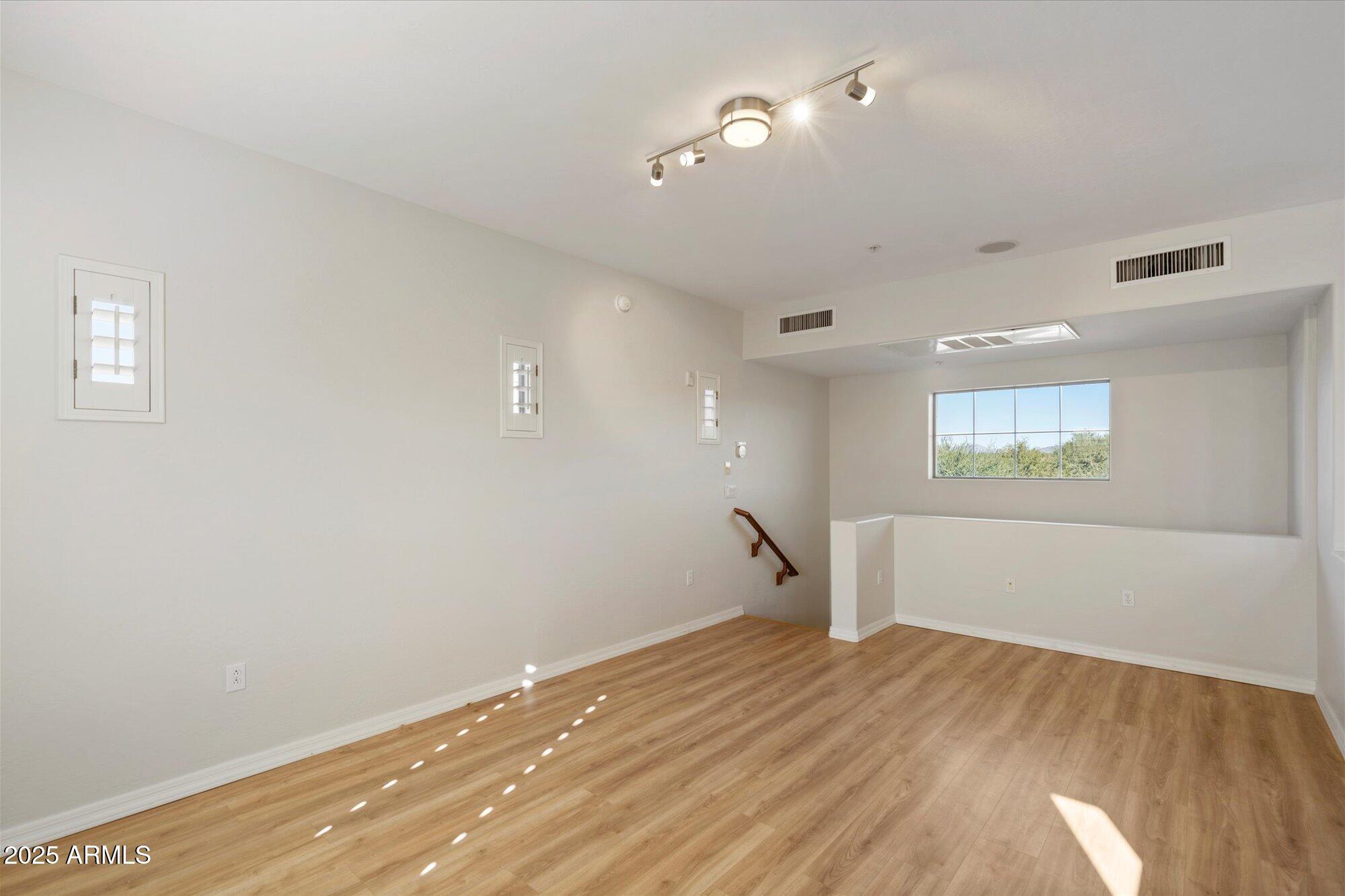 3935 E Rough Rider Road 1034