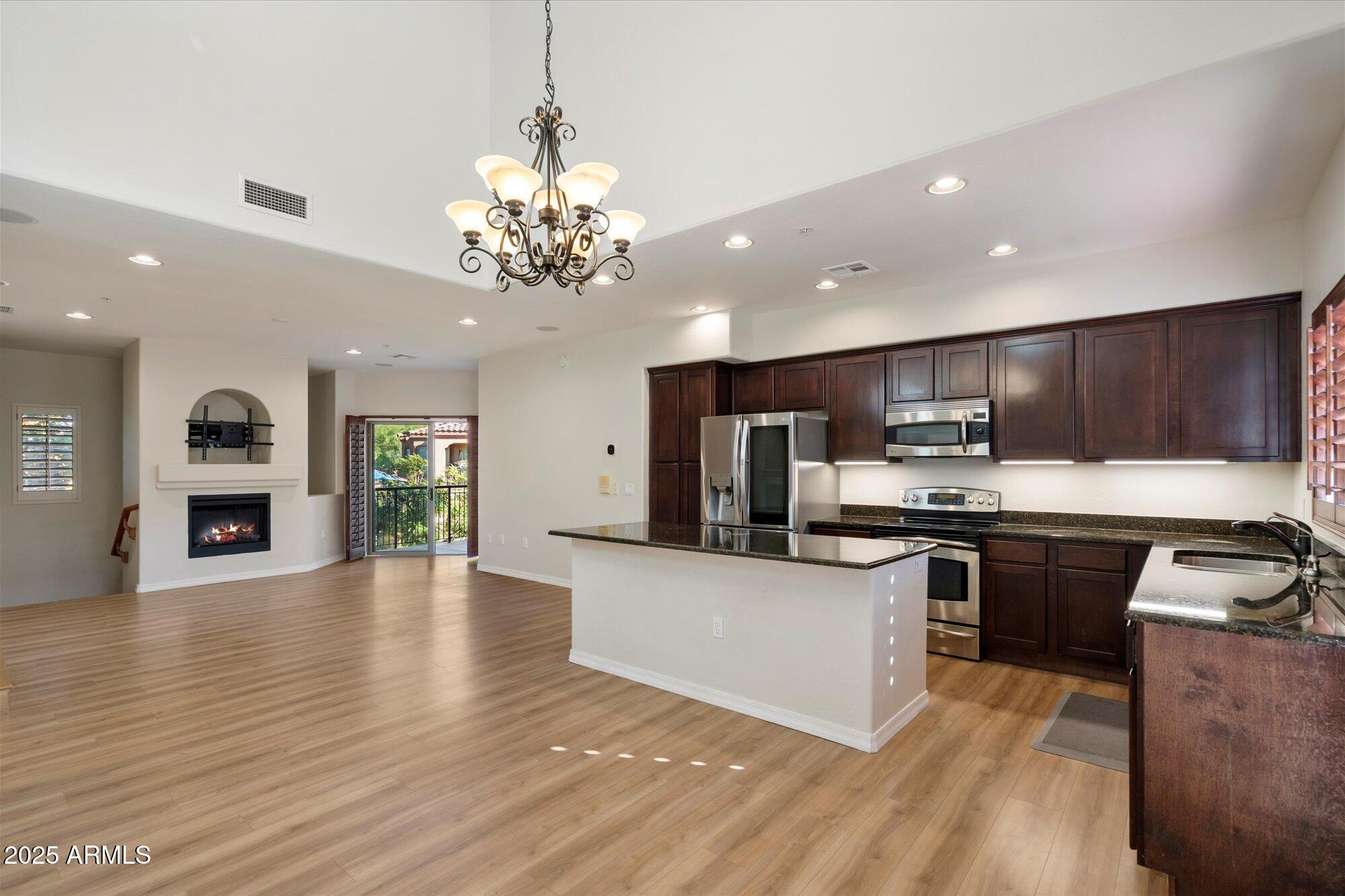 3935 E Rough Rider Road 1034