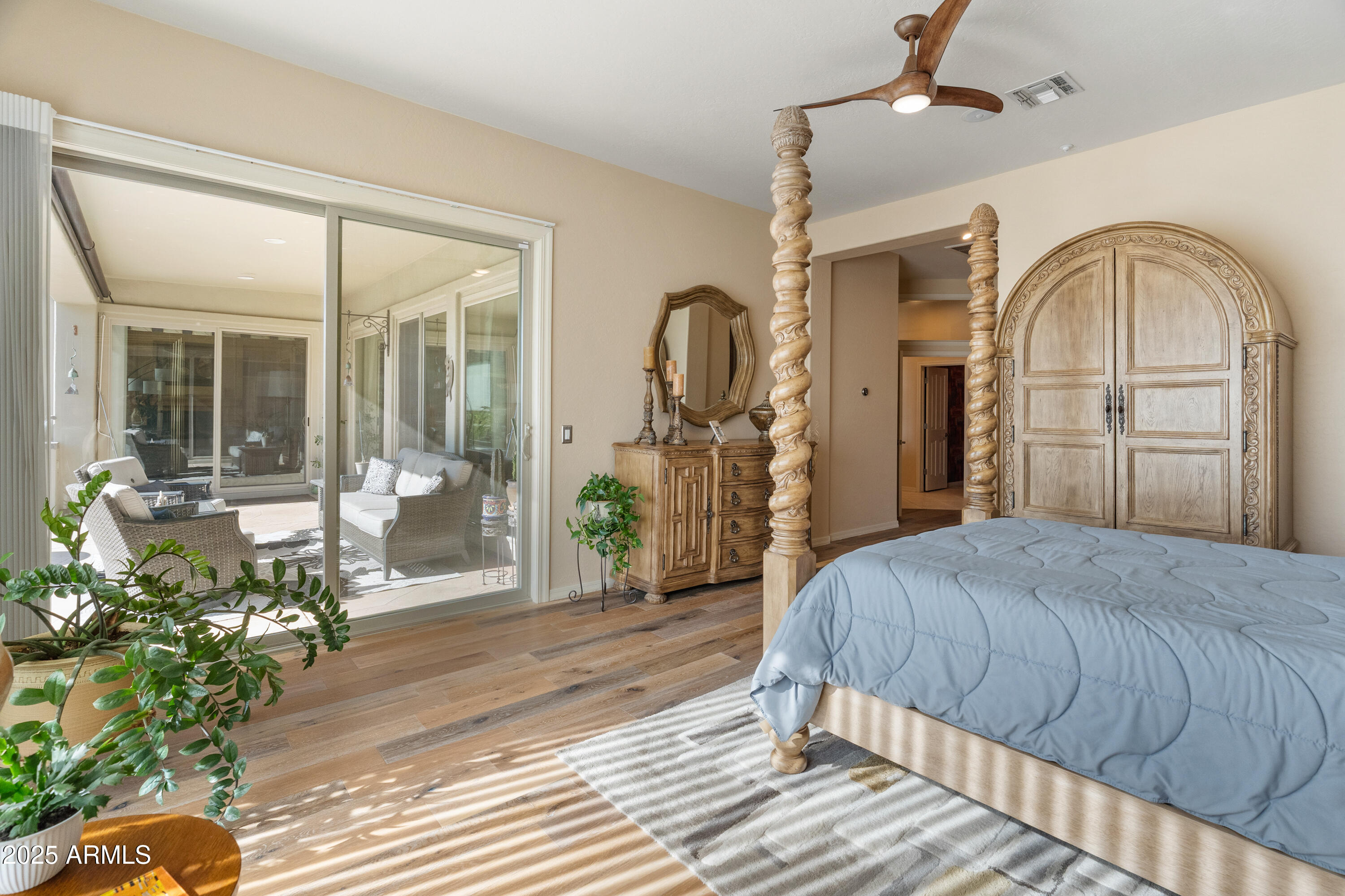 10999 E WINCHCOMB Drive