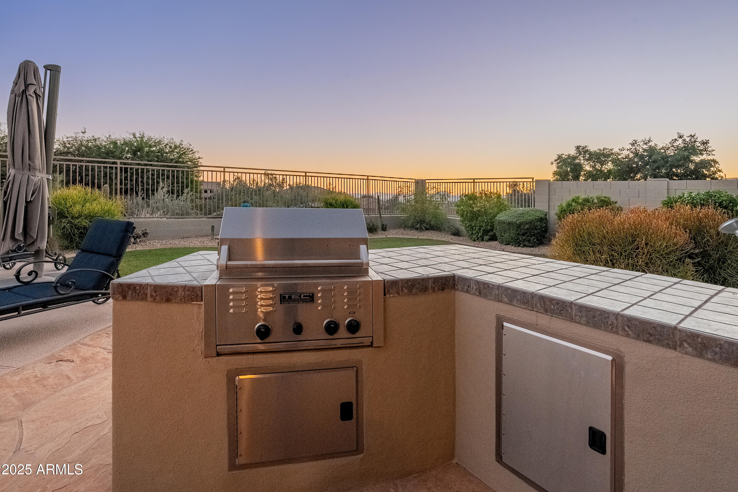 10999 E WINCHCOMB Drive