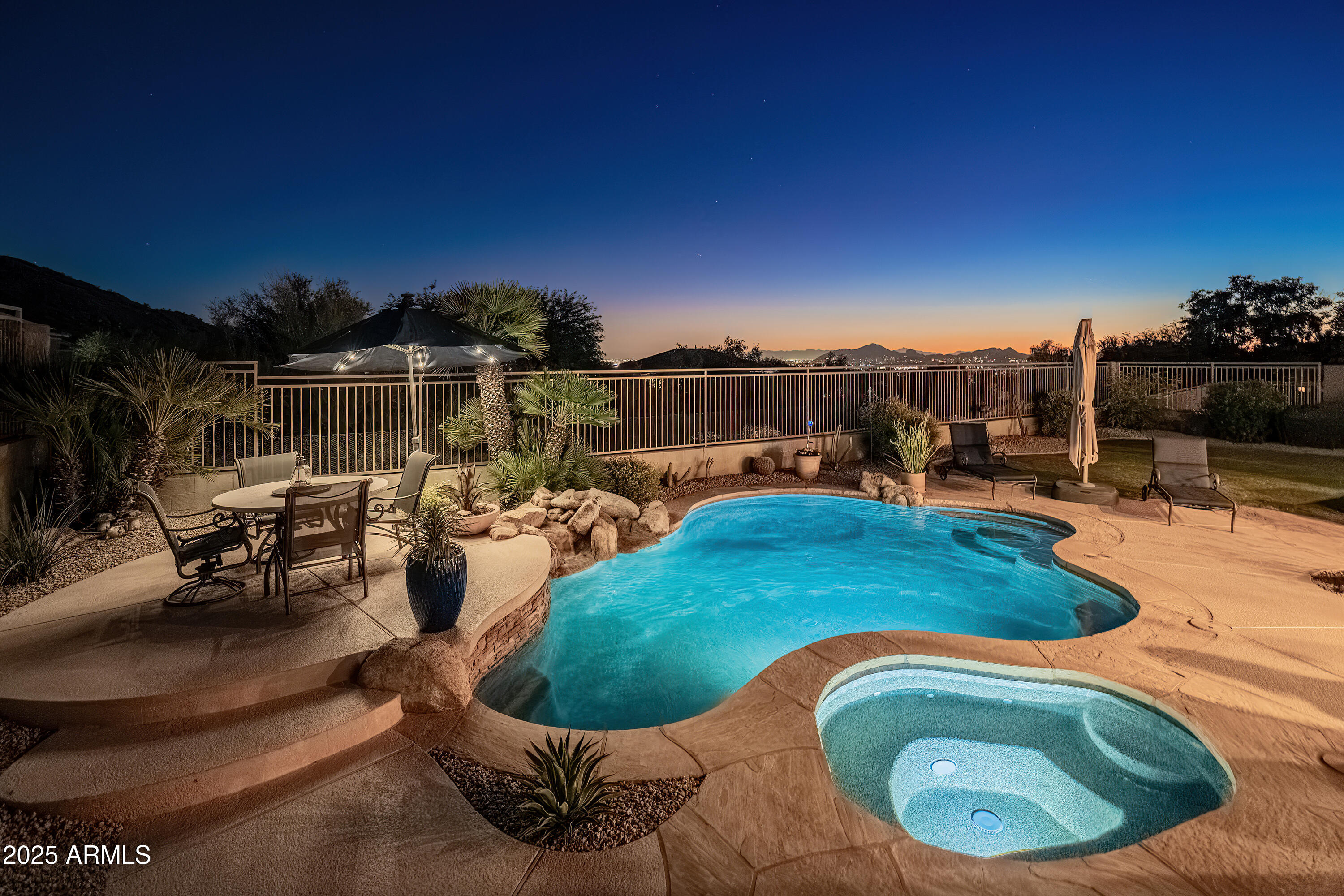 10999 E WINCHCOMB Drive