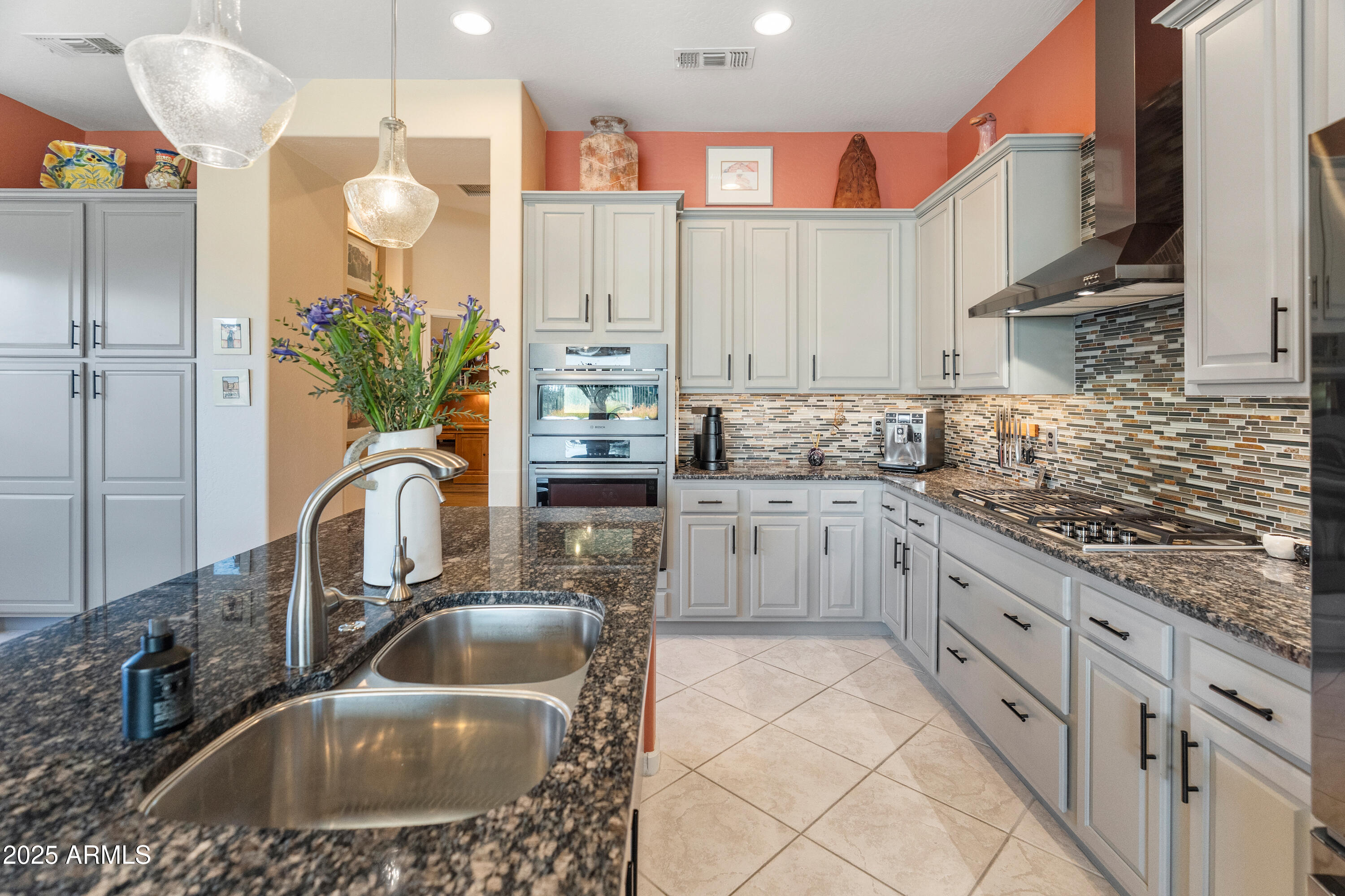 10999 E WINCHCOMB Drive