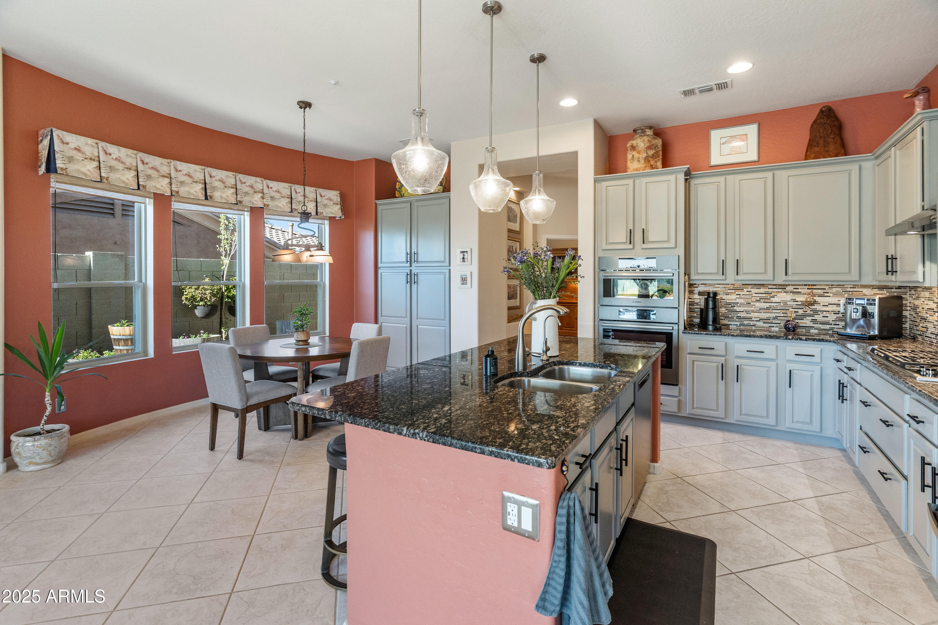 10999 E WINCHCOMB Drive